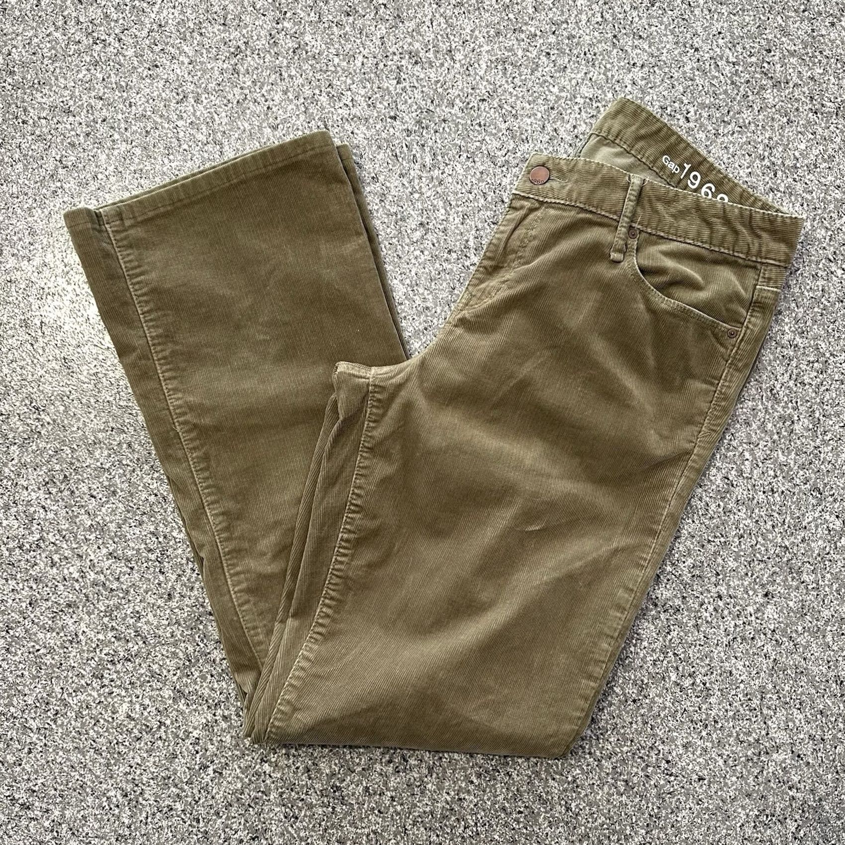Gap Gap Jeans Womens 32x32 Brown Corduroy Bootcut 5-Pocket Regular Inseam 32 Boot Size 24" / US 00 / IT 34 - 2 Thumbnail