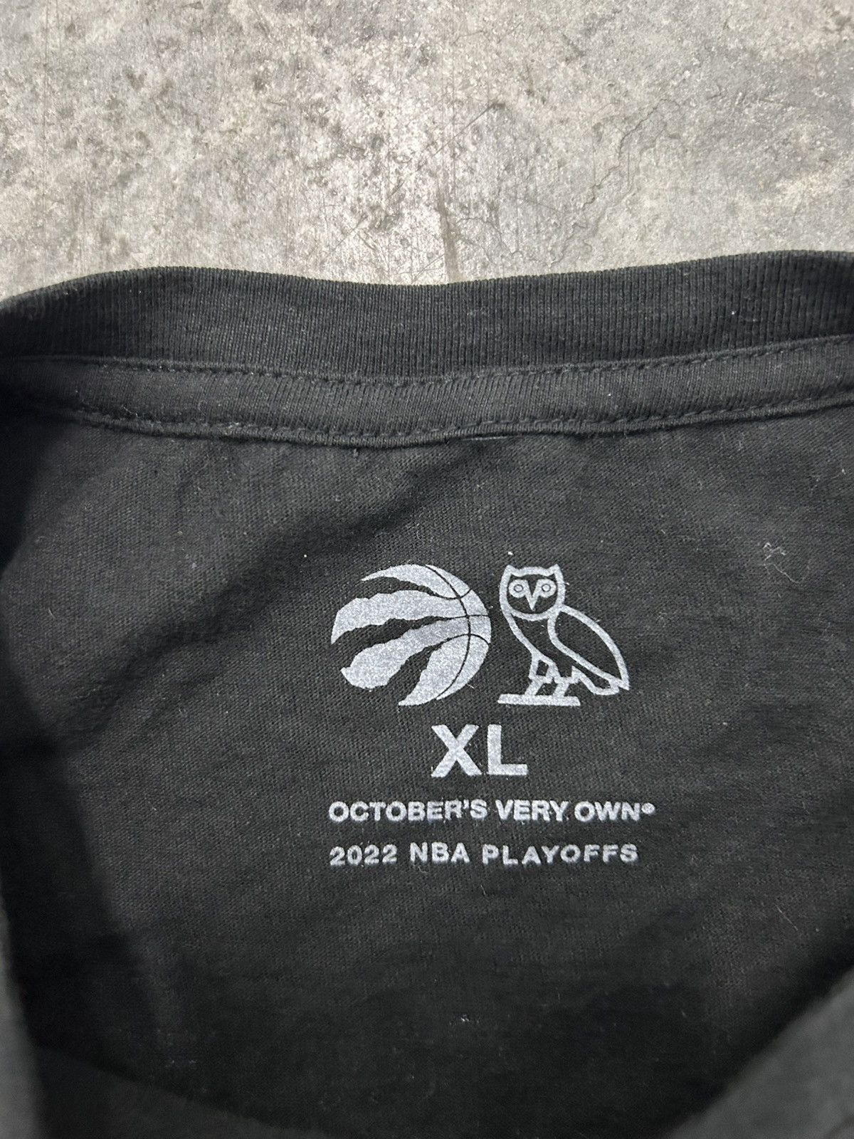 Drake 2022 ovo x Toronto raptors nba playoffs long sleeve Drake Size US XL / EU 56 / 4 - 3 Thumbnail