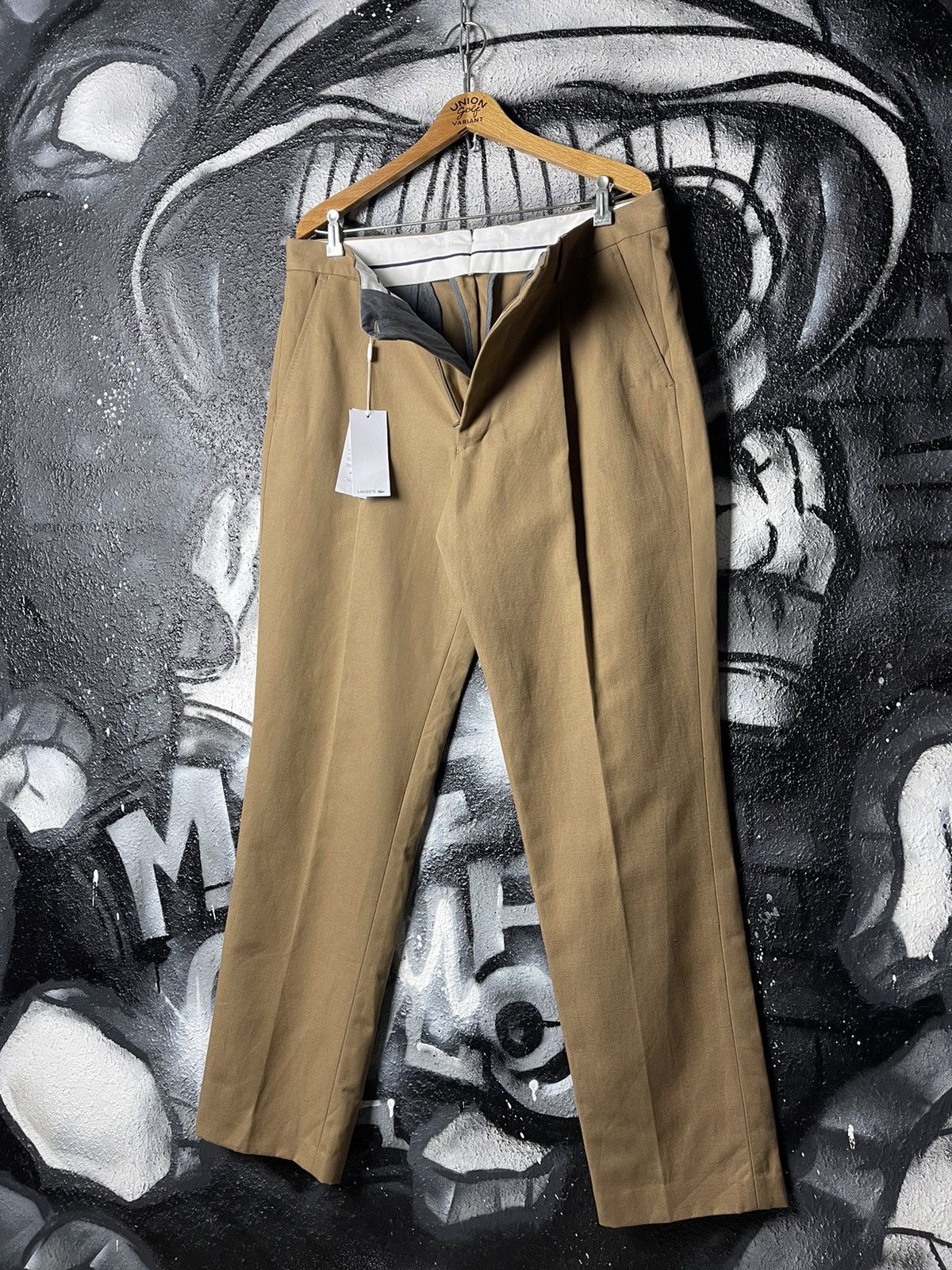 Lacoste NWT Classic Beige Slim Fit Trousers Pants Size W34