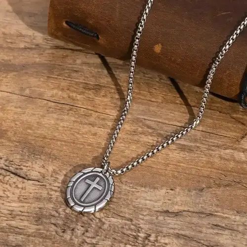 Vintage Cross Pendant Necklaces Size ONE SIZE - 1 Thumbnail