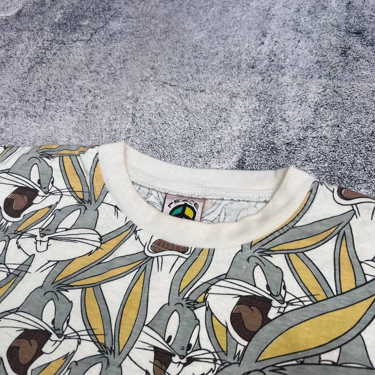 Vintage Vintage 1990s Bugs Bunny Looney Tunes AOP T-shirt - XL Size US XL / EU 56 / 4 - 3 Thumbnail