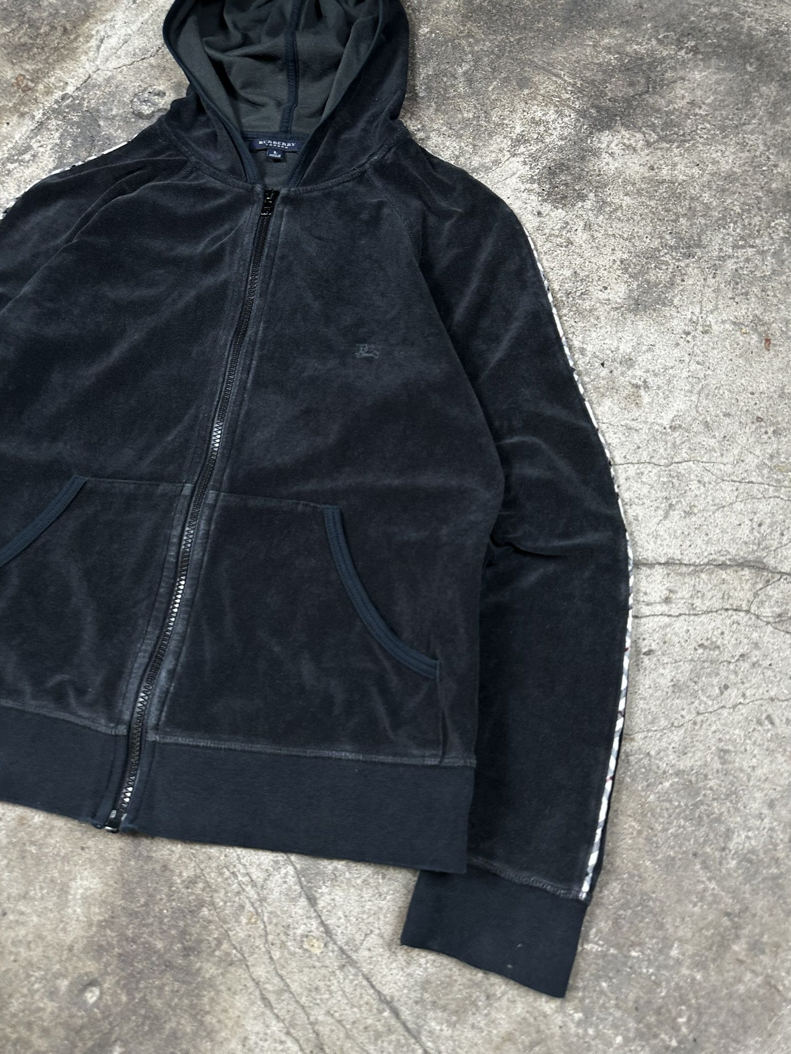 Burberry 2000s Burberry Velvet Velout Zip Y2k Hoodie Size L / US 10 / IT 46 - 3 Thumbnail