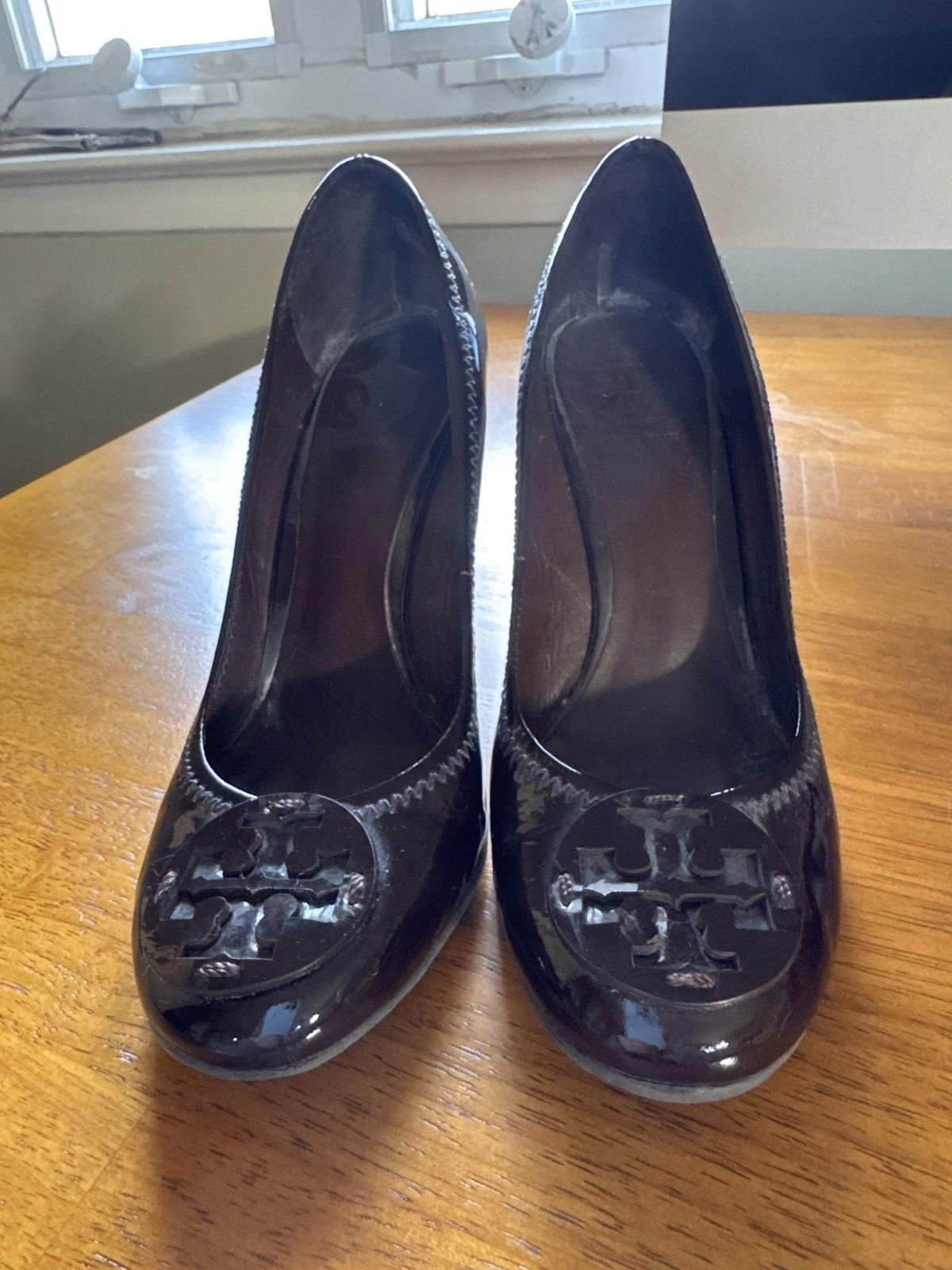 Tory Burch Tory Burch Brown Patent Logo Wedge Size US 7 / IT 37 - 4 Thumbnail