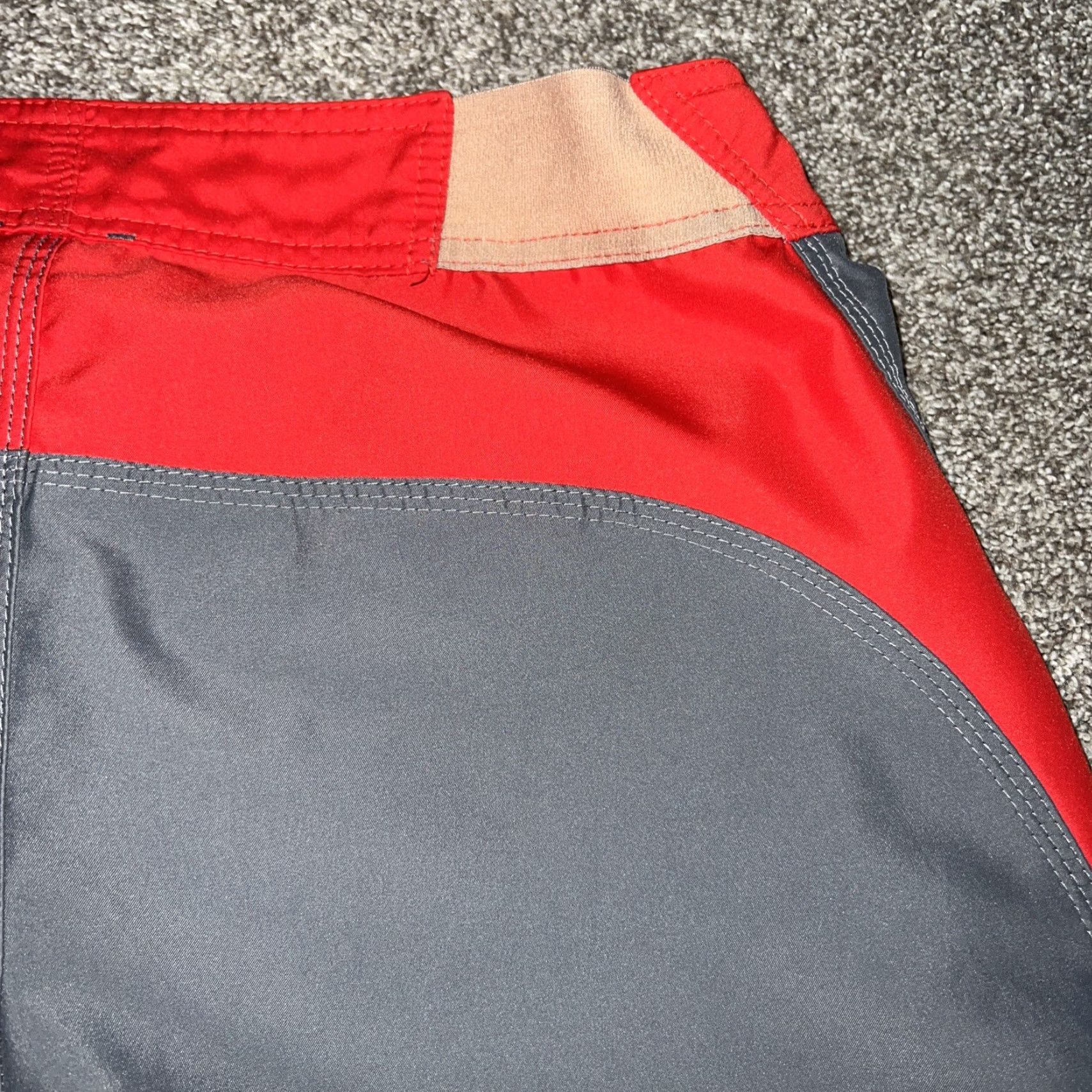 The North Face VINTAGE The North Face Gray Swim Shorts Mens 30 Size US 30 / EU 46 - 4 Thumbnail
