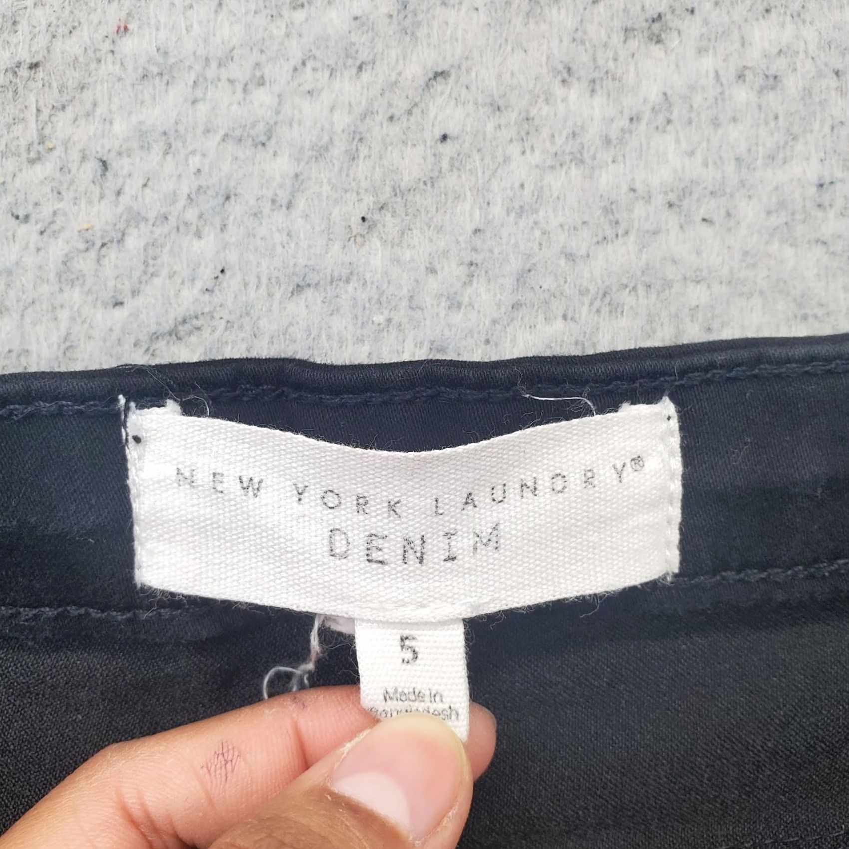 Denime New York Laundry Jeans Womens Size 5 Black Denim Cotton Flat Front Stretch Skinny Leg Jeans Size 27" / US 4 / IT 40 - 7 Thumbnail