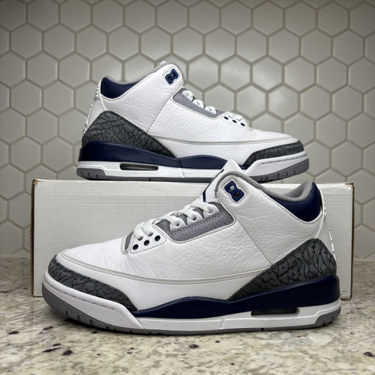 Jordan Brand Size 8-Jordan 3 Retro Midnight Navy Lightly Worn W/Box Size US 8 / EU 41 - 1 Thumbnail