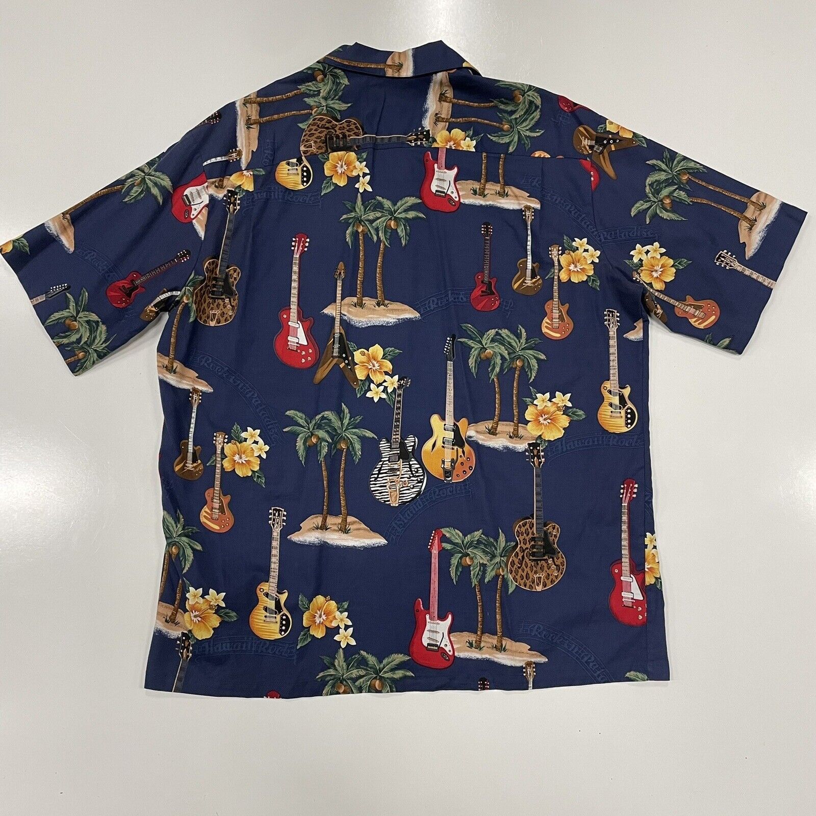 Hilo Hattie Hilo Hattie Men’s Hawaiian Shirt Guitar Floral Palm Beach XL Size US XL / EU 56 / 4 - 7 Thumbnail