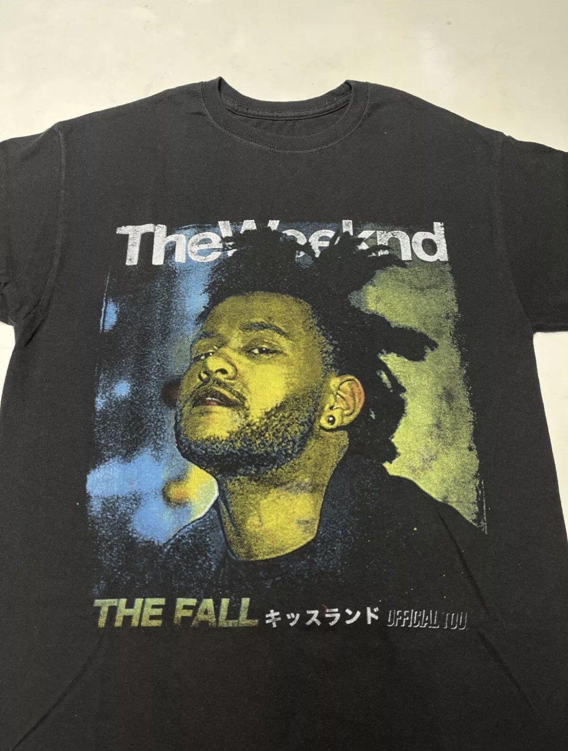Vintage 2013 The Weeknd Kiss Land Fall Tour Concert Rap Tee T-shirt Size US M / EU 48-50 / 2 - 3 Thumbnail