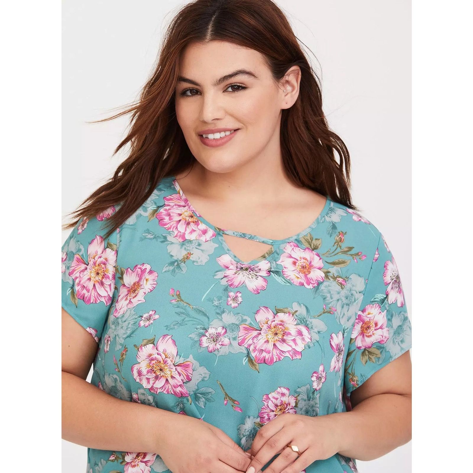 Other Torrid Georgette Keyhole Blouse Size 2 2X Green Floral Size XXL / US 16-18 / IT 52-54 - 4 Thumbnail