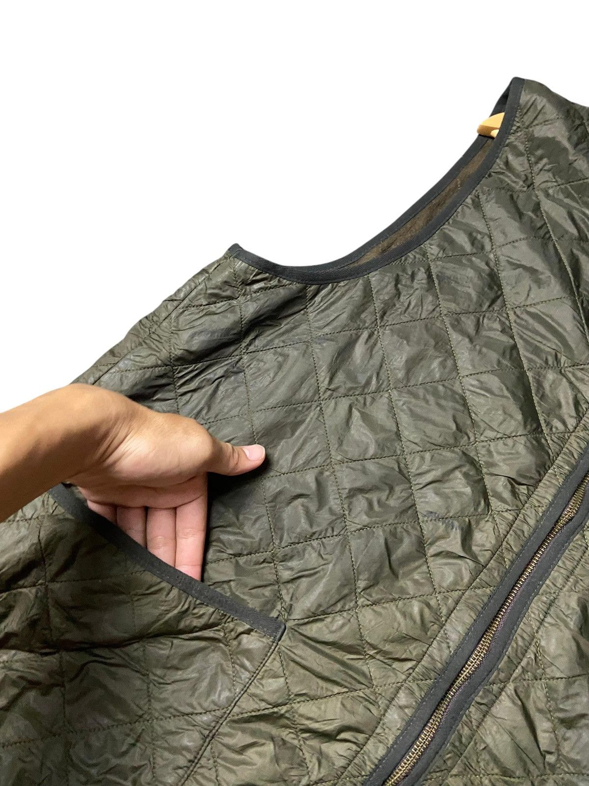 Barbour Barbour Polar Light Quilted Vest (157) Size US L / EU 52-54 / 3 - 4 Thumbnail