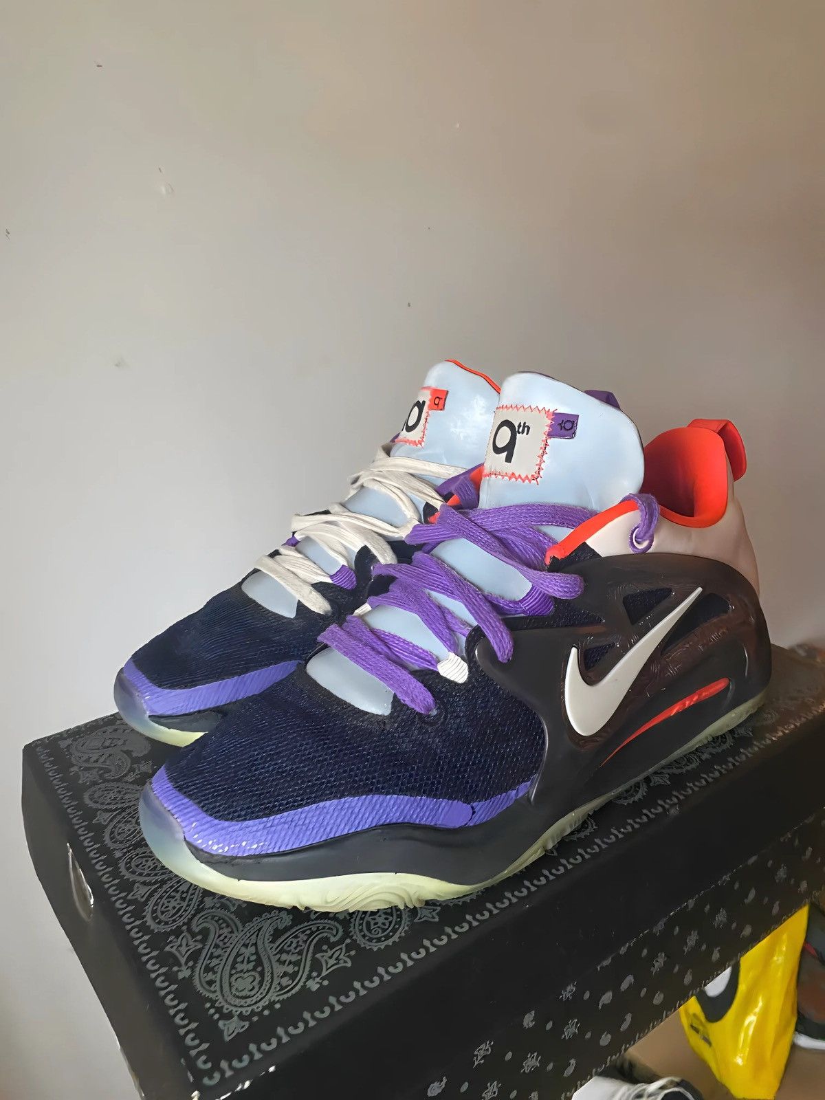 Other NIKE KD 15 'Producer Pack - 9th Wonder' Size US 9.5 / EU 42-43 - 1 Thumbnail