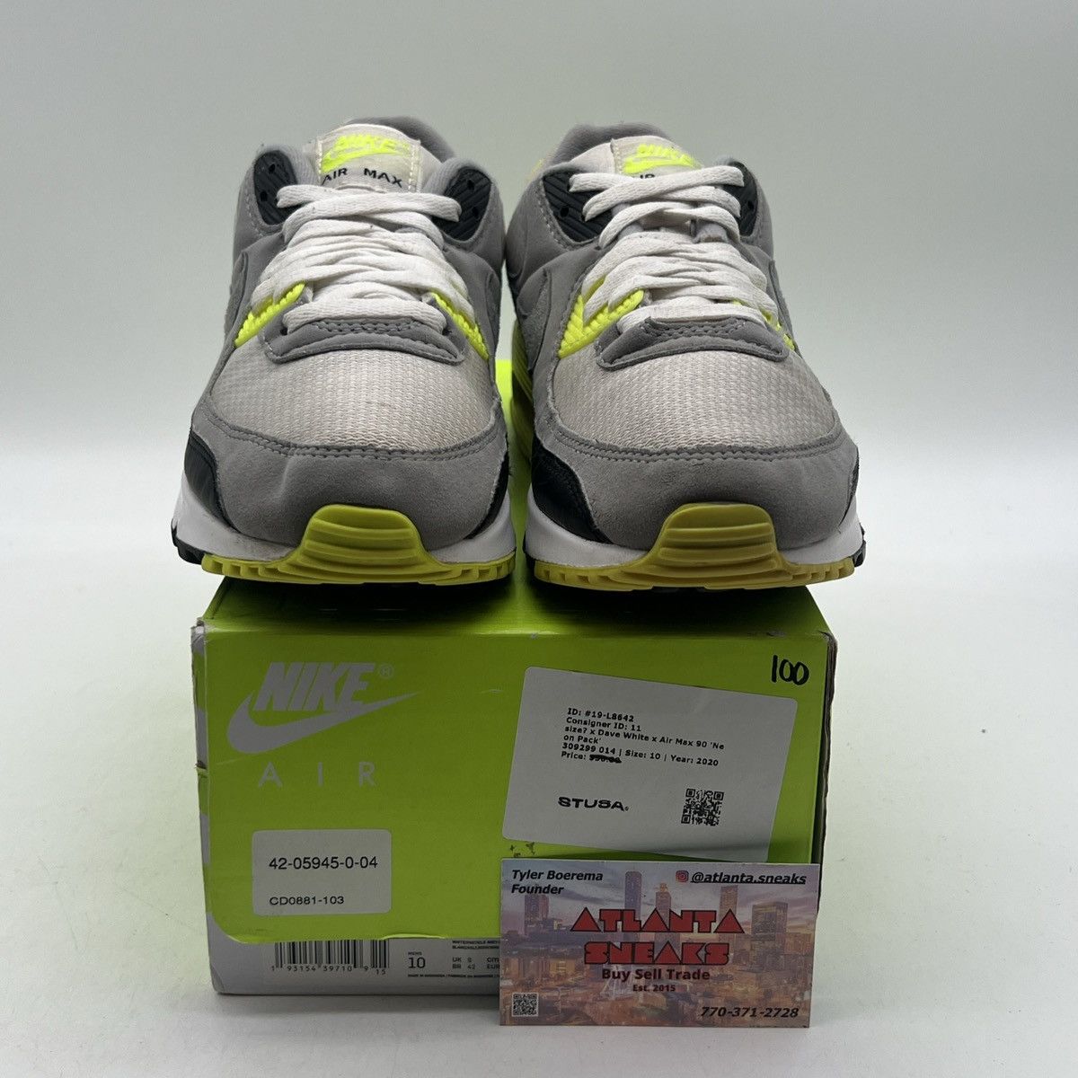 Nike Air max 90 volt Size US 10 / EU 43 - 2 Thumbnail