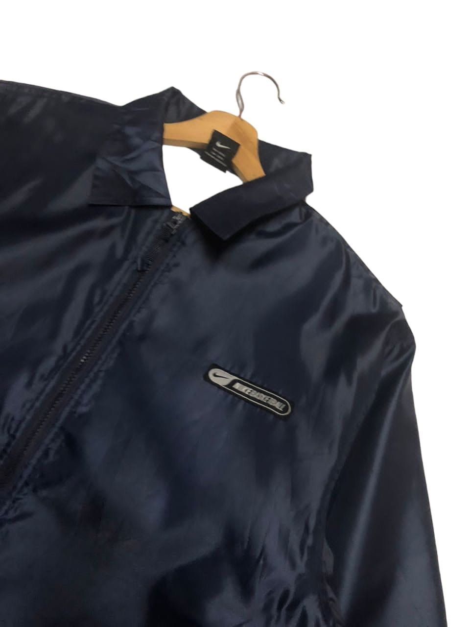 Nike × Vintage Vintage Nike Basketball Windbreaker Jacket Size US L / EU 52-54 / 3 - 10 Thumbnail