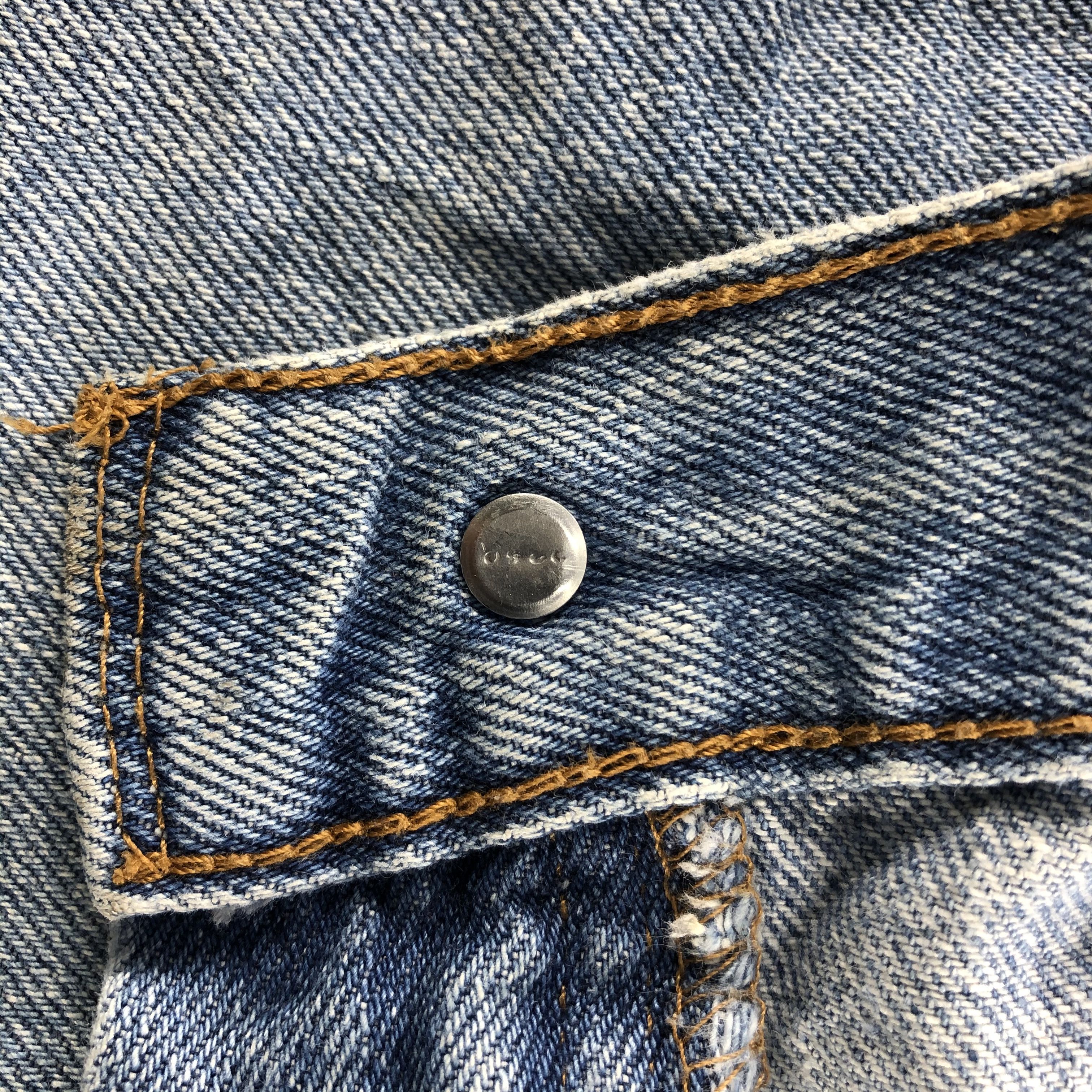 Levi's Blue Wash Vintage Levis 505 Jeans-J1136 Size US 31 - 9 Thumbnail