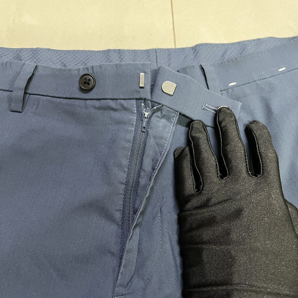 Uniqlo Uniqlo Formal/Slack Pants Size US 34 / EU 50 - 4 Thumbnail