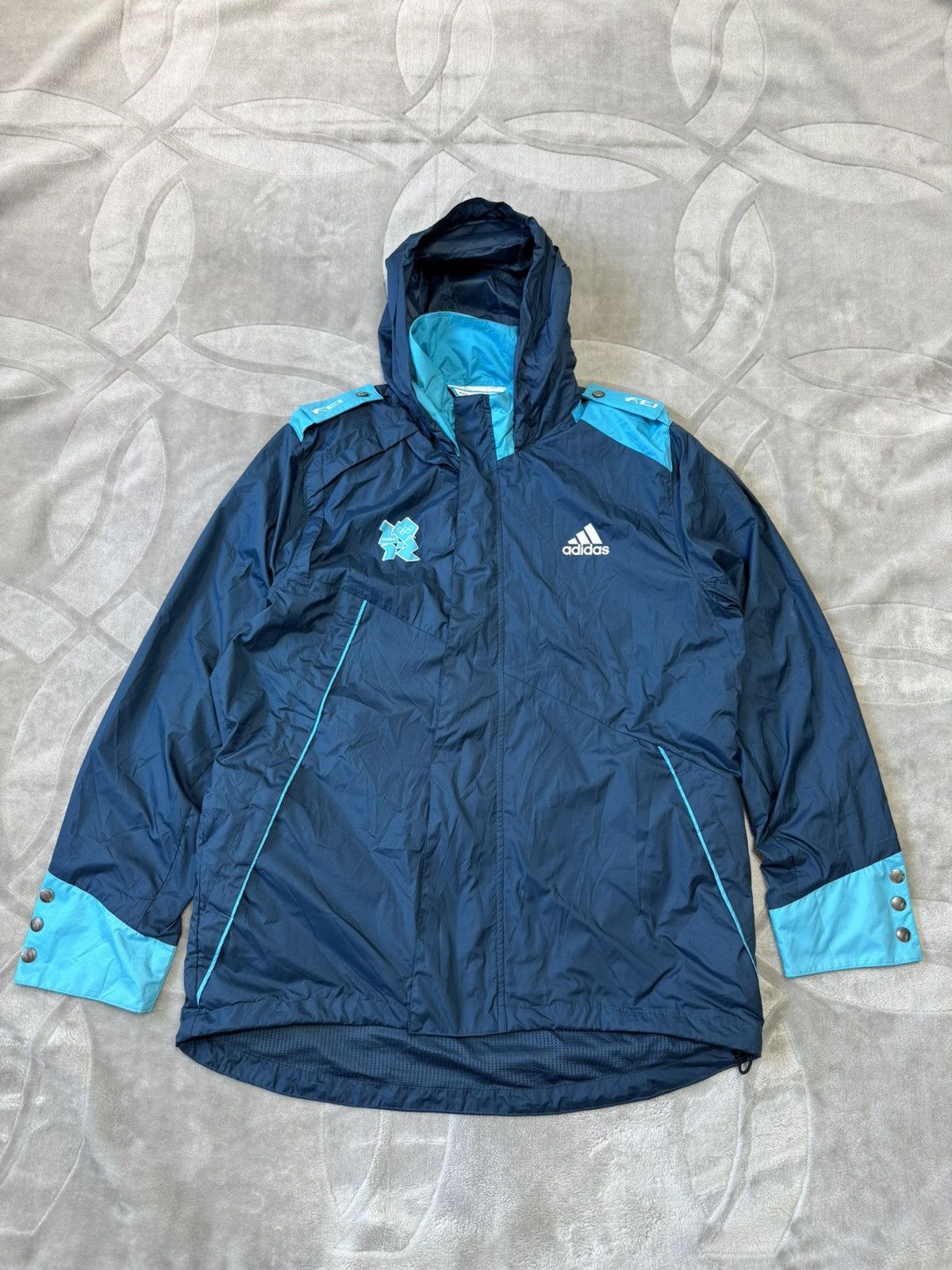 Adidas Adidas London 2012 Olympics Waterproof Jacket size L Size US L / EU 52-54 / 3 - 1 Thumbnail