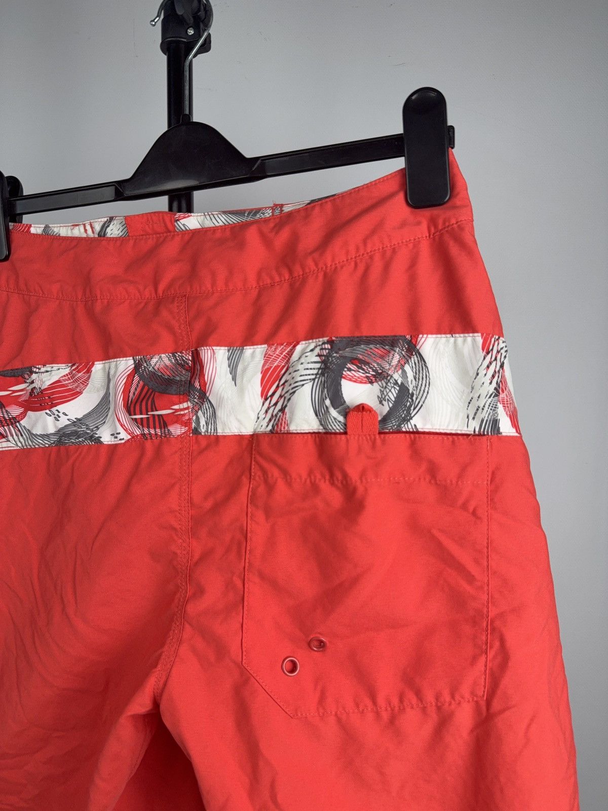 Nike 00s Vintage Nike Board Shorts Red Cargo Surf Y2K Size 30 Size US 30 / EU 46 - 11 Thumbnail