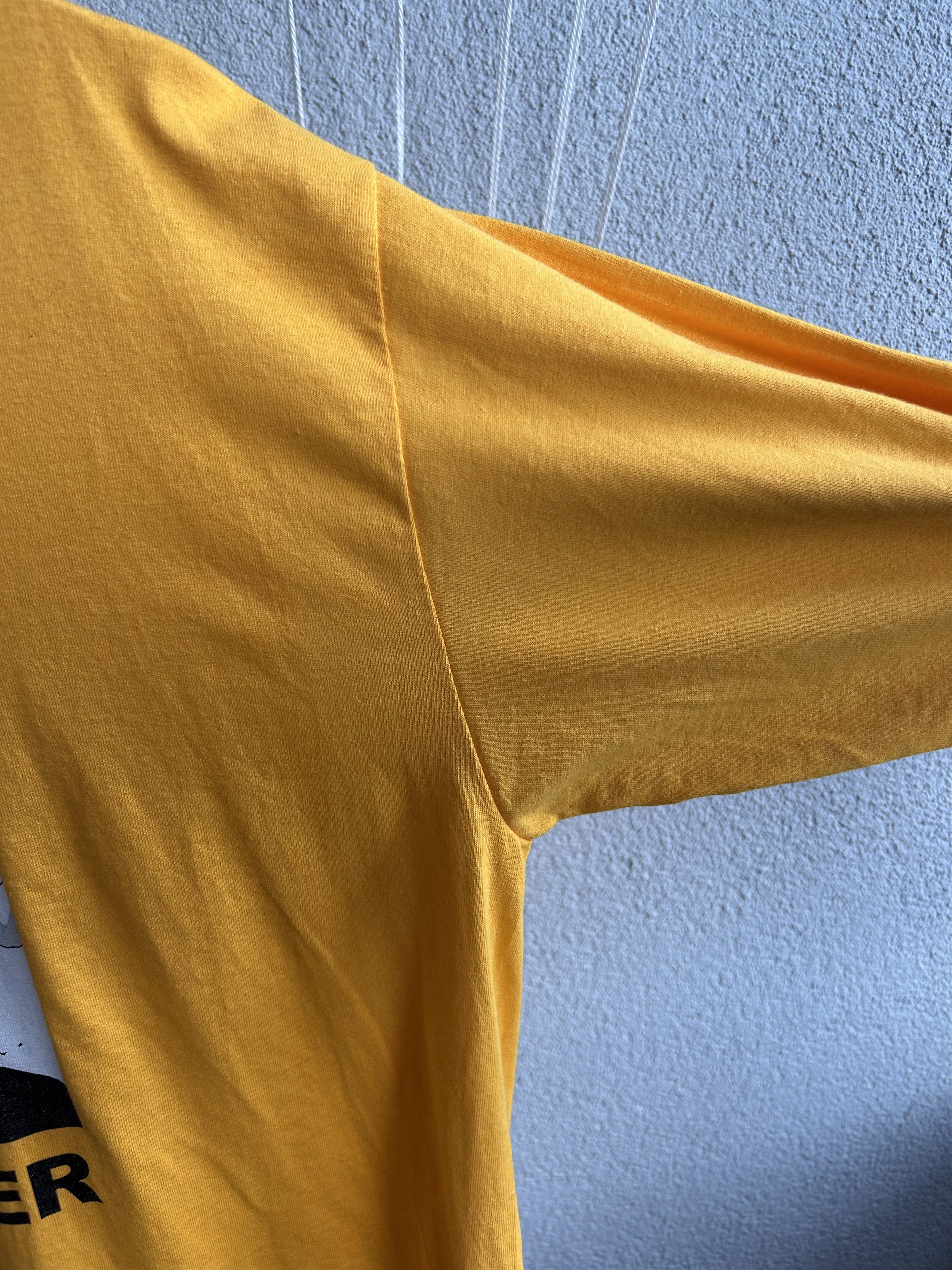 Anime Vintage 2000s One Piece x FR2 Anime Long Sleeve shirt Size US XL / EU 56 / 4 - 8 Thumbnail