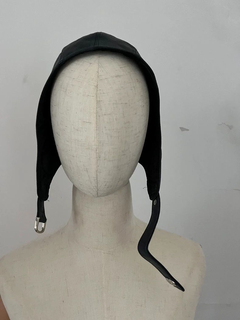 Vivienne Westwood vivienne westwood The latter wears a cap Size ONE SIZE - 4 Thumbnail