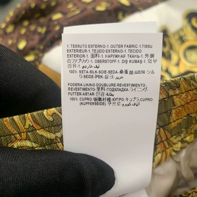 Versace Versace Mulberry silk shorts Size US 32 / EU 48 - 8 Thumbnail
