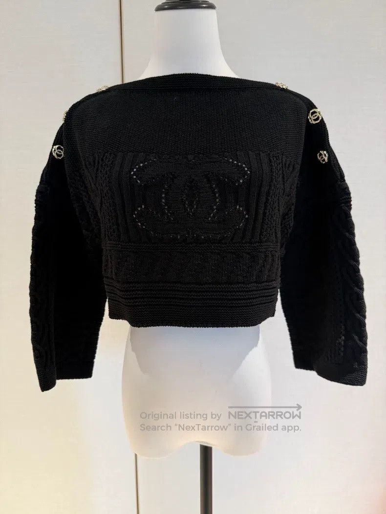 Chanel Chanel Black gold buckle one-shoulder knitted sweater Size XXS / US 00 / IT 34 - 1 Thumbnail
