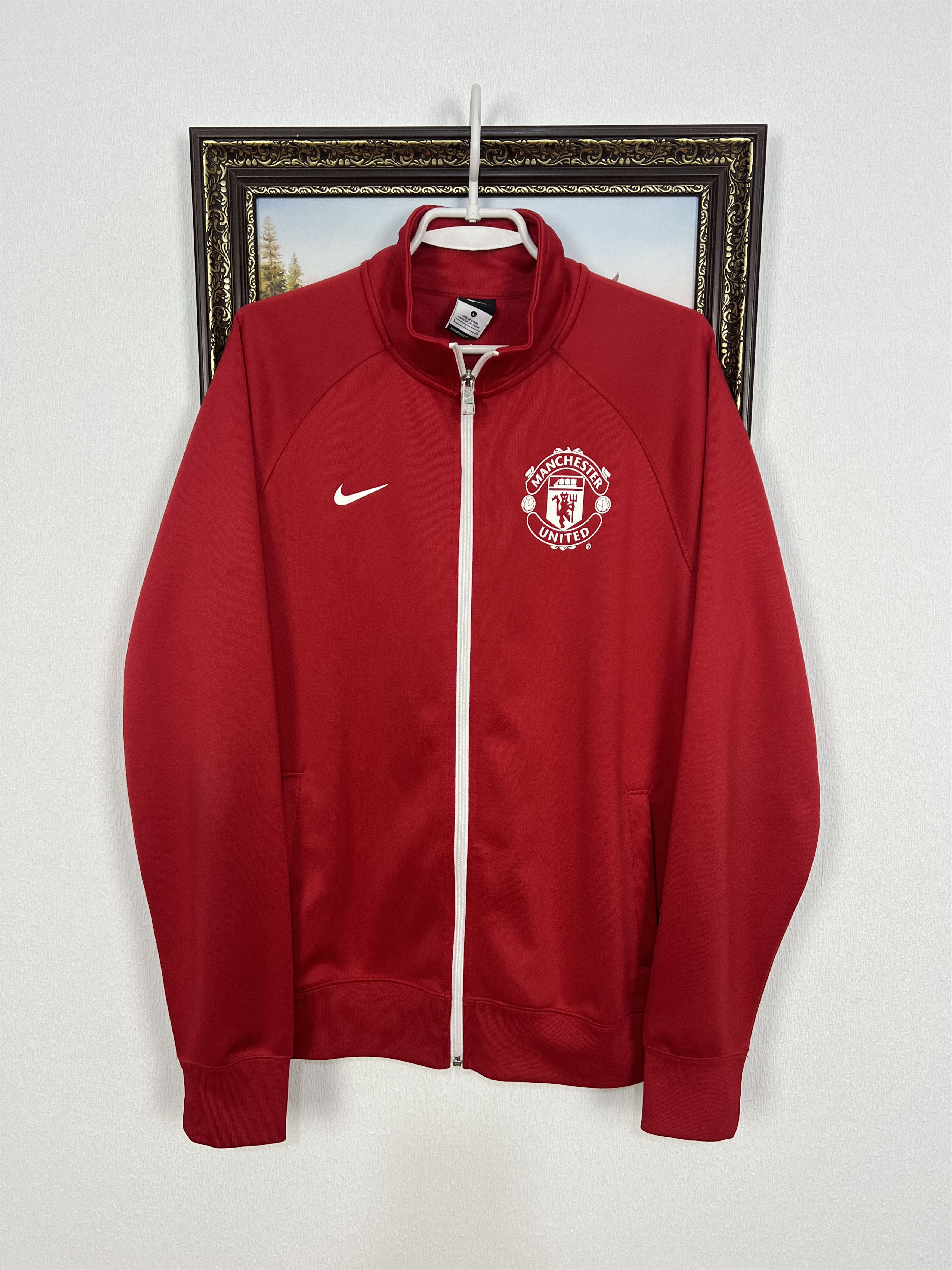 Nike Vintage Nike Manchester United Football Jacket Soccer Red Size US L / EU 52-54 / 3 - 1 Thumbnail