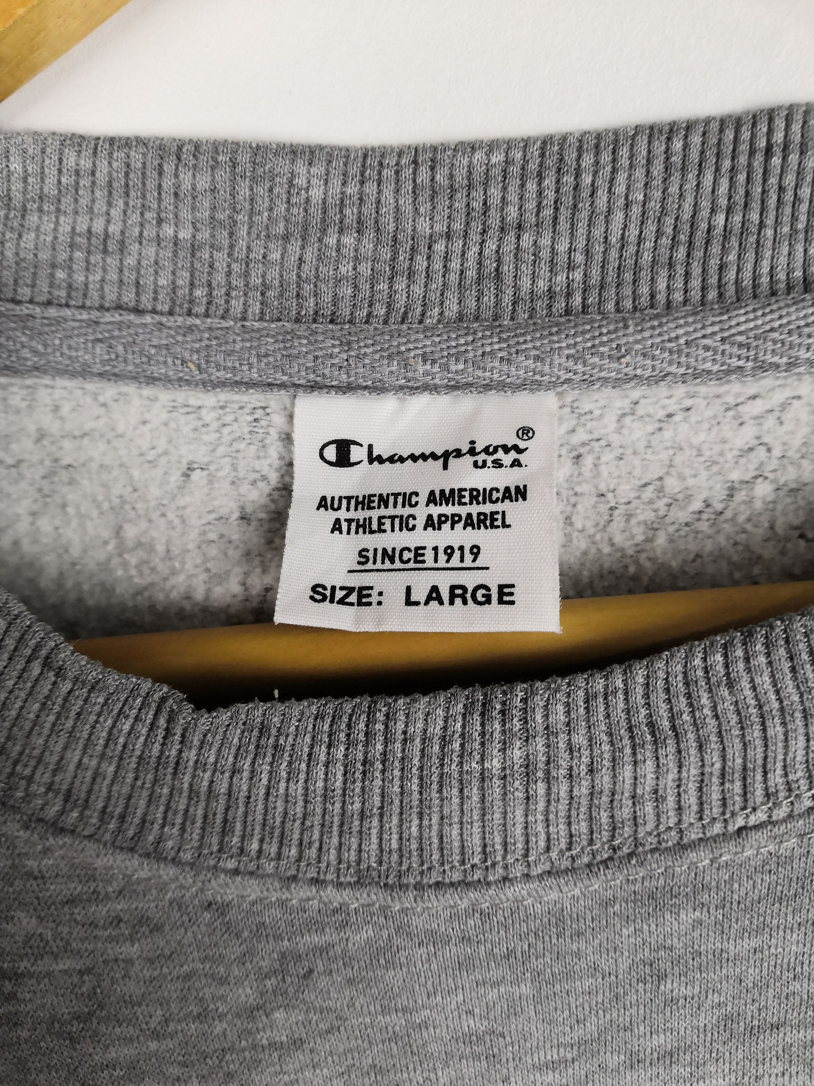 Champion Vintage Champion Sweatshirt Embroidery Sweater Size US L / EU 52-54 / 3 - 4 Thumbnail