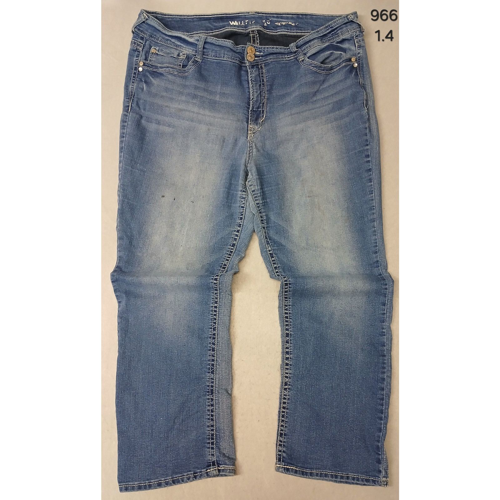 Other Wallflower (40") Vintage Relaxed Boot Cut Blue Denim Jeans Size 40" / US 18 - 1 Thumbnail