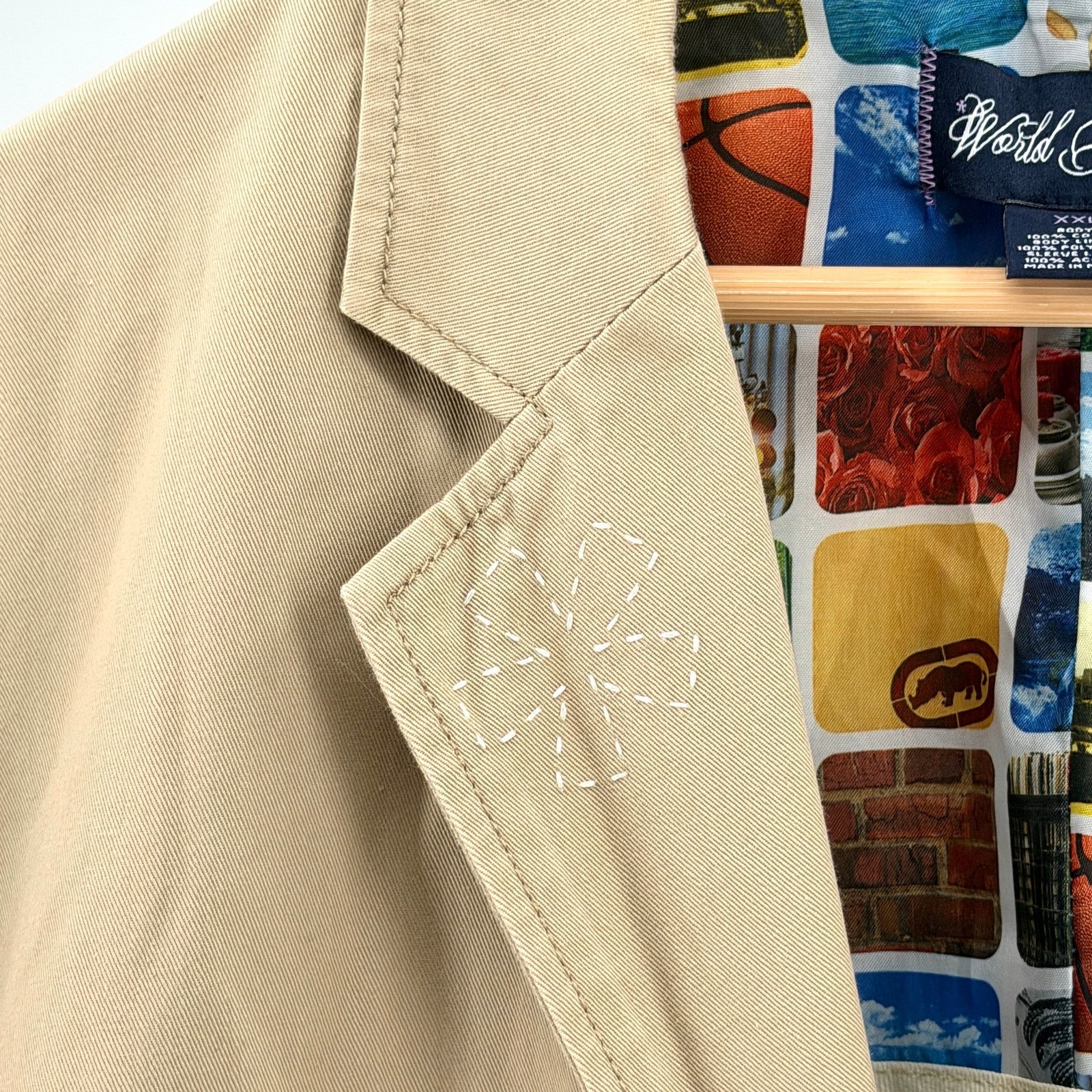 Marc Ecko Vintage Y2K Tan 100% Cotton Graphic Lining Rhino Blazer Size 44R - 3 Thumbnail