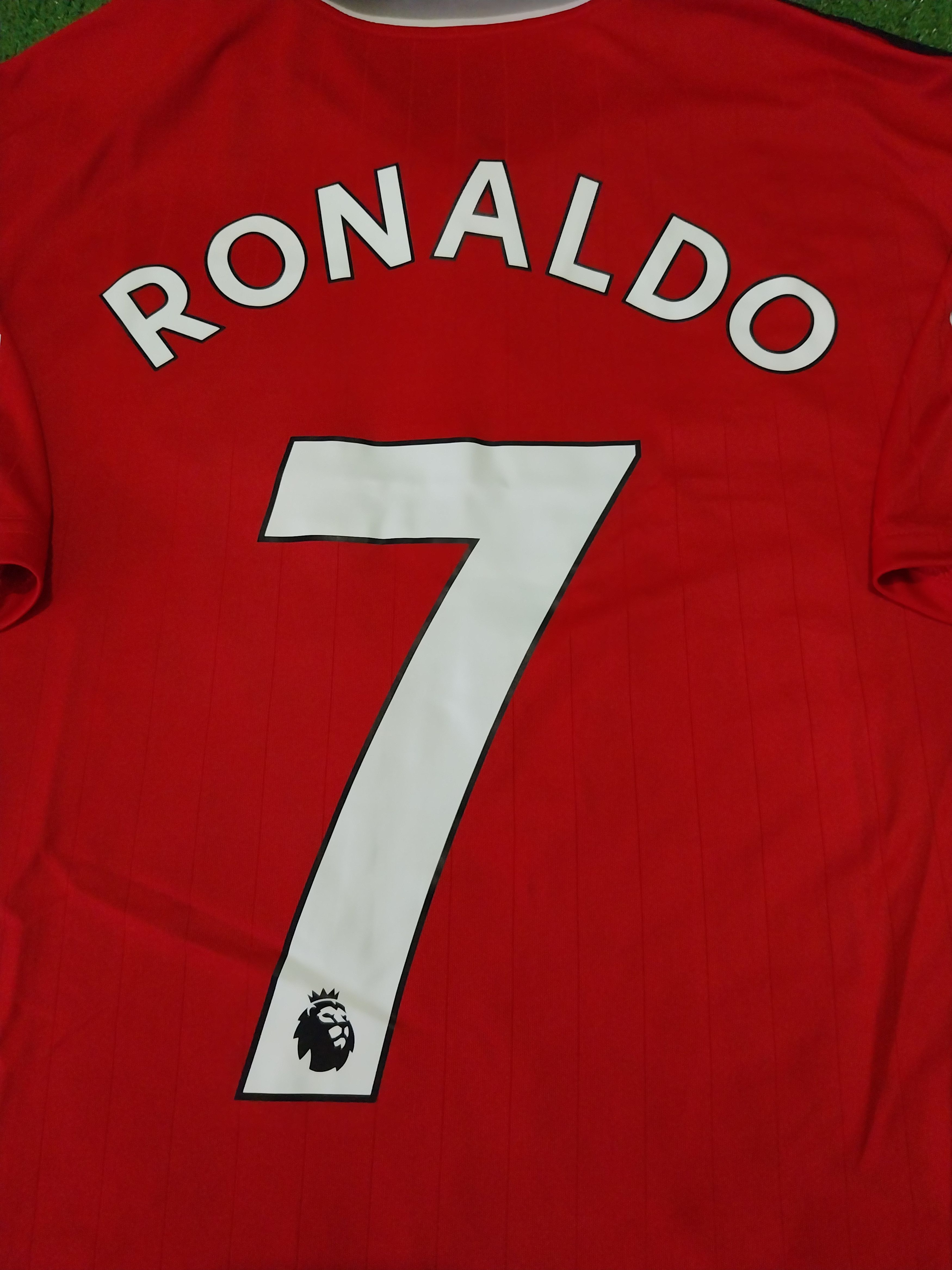 Adidas Manchester united home 2022/2023 c. ronaldo jersey football Size US M / EU 48-50 / 2 - 10 Thumbnail