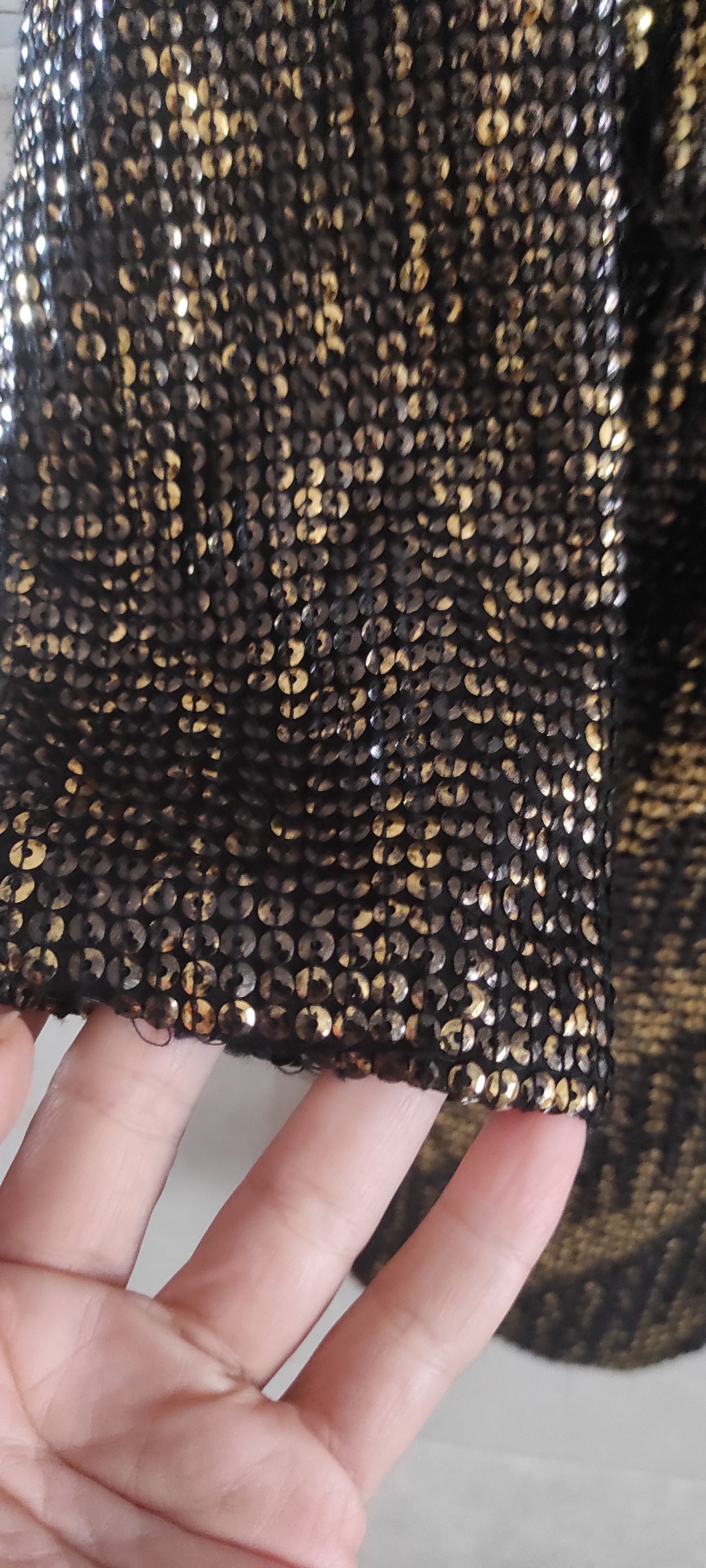 Zara ZARA Jumpsuit Gold Sequin Black Metallic Long Sleeve Romper Size 26" / US 2 / IT 38 - 6 Thumbnail
