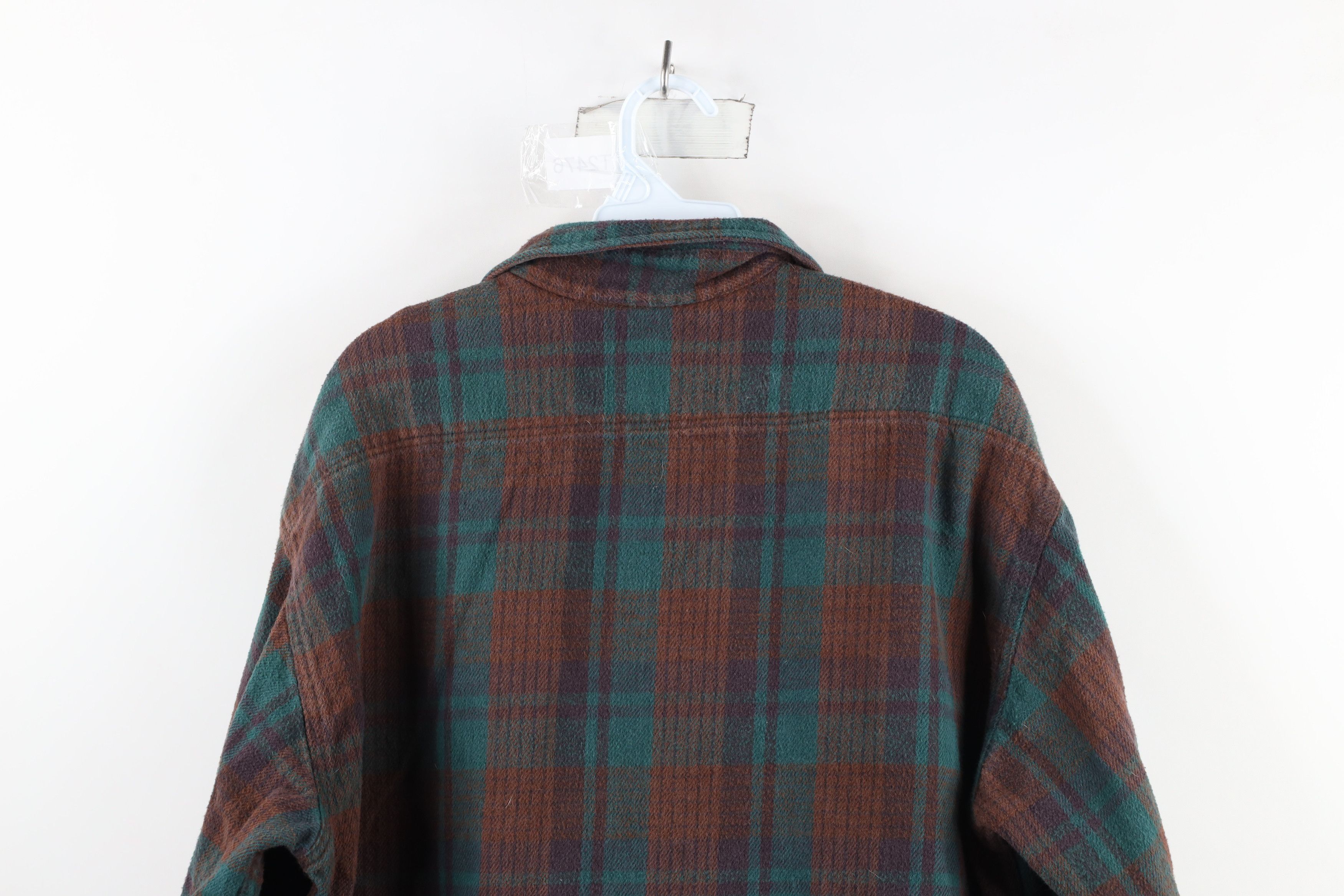 Vintage Vintage 90s Streetwear Heavyweight Button Shirt Plaid USA Size US L / EU 52-54 / 3 - 8 Thumbnail