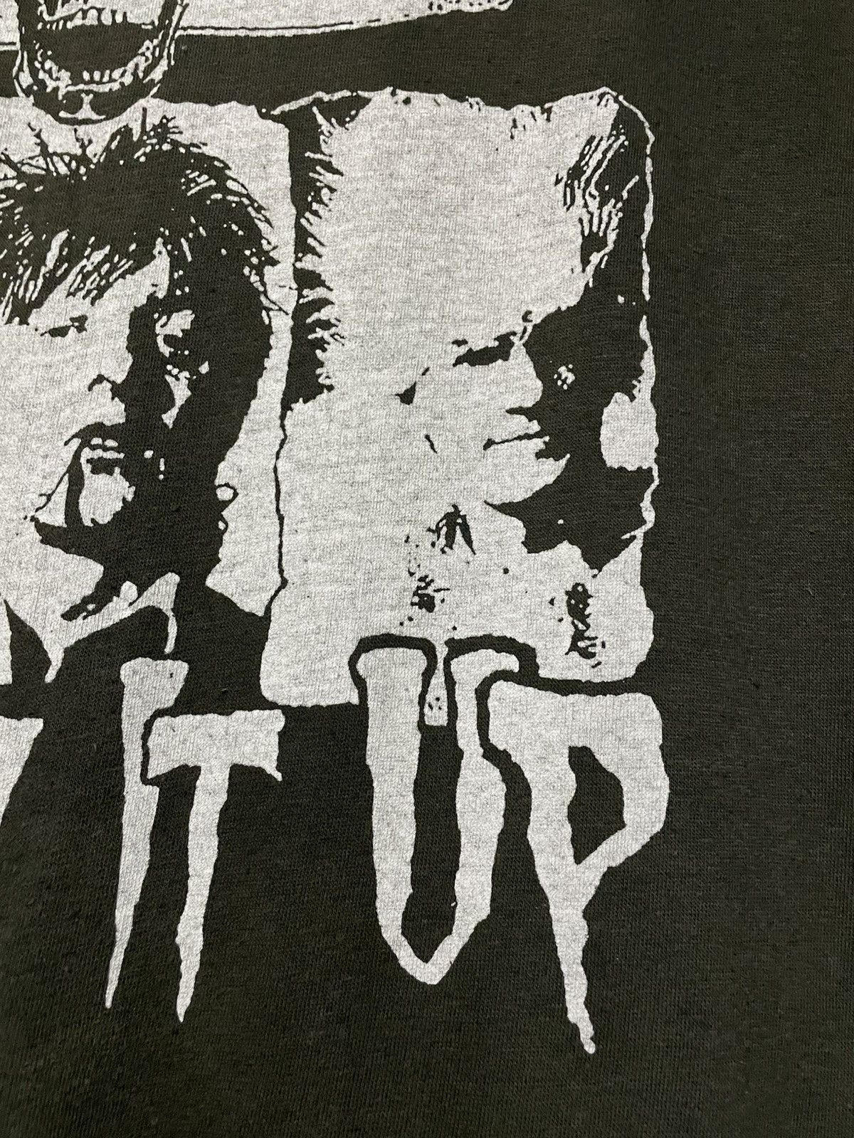 Vintage Vintage 90s The Damned Smash It Up Og Punk Sunfaded Tshirt Size US M / EU 48-50 / 2 - 12 Thumbnail