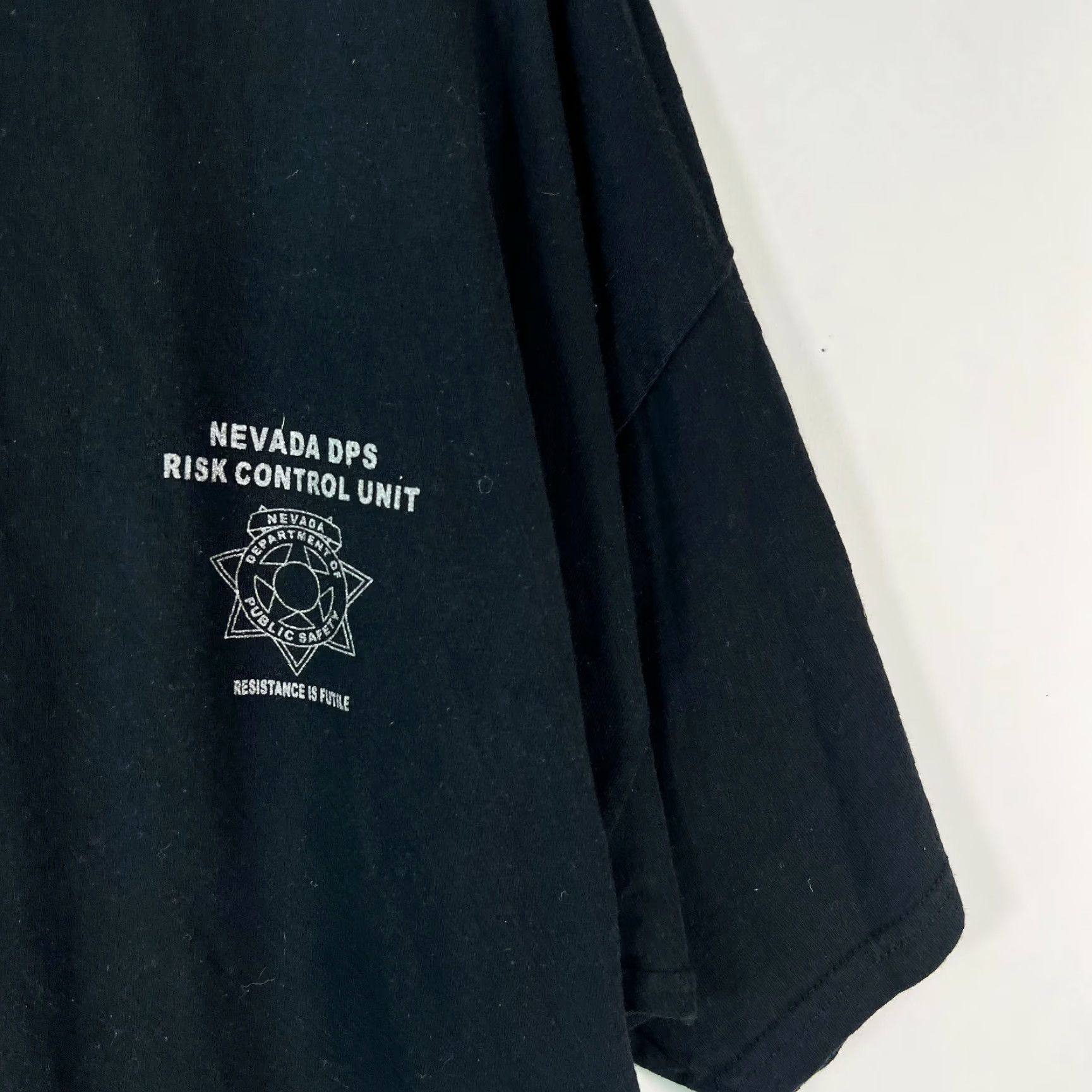 Gildan VINTAGE Gildan Mens Graphic Tee T-Shirt Crew Neck Black 2XL Short Sleeve 100% Cotton Mens Clothing Size US XXL / EU 58 / 5 - 3 Thumbnail