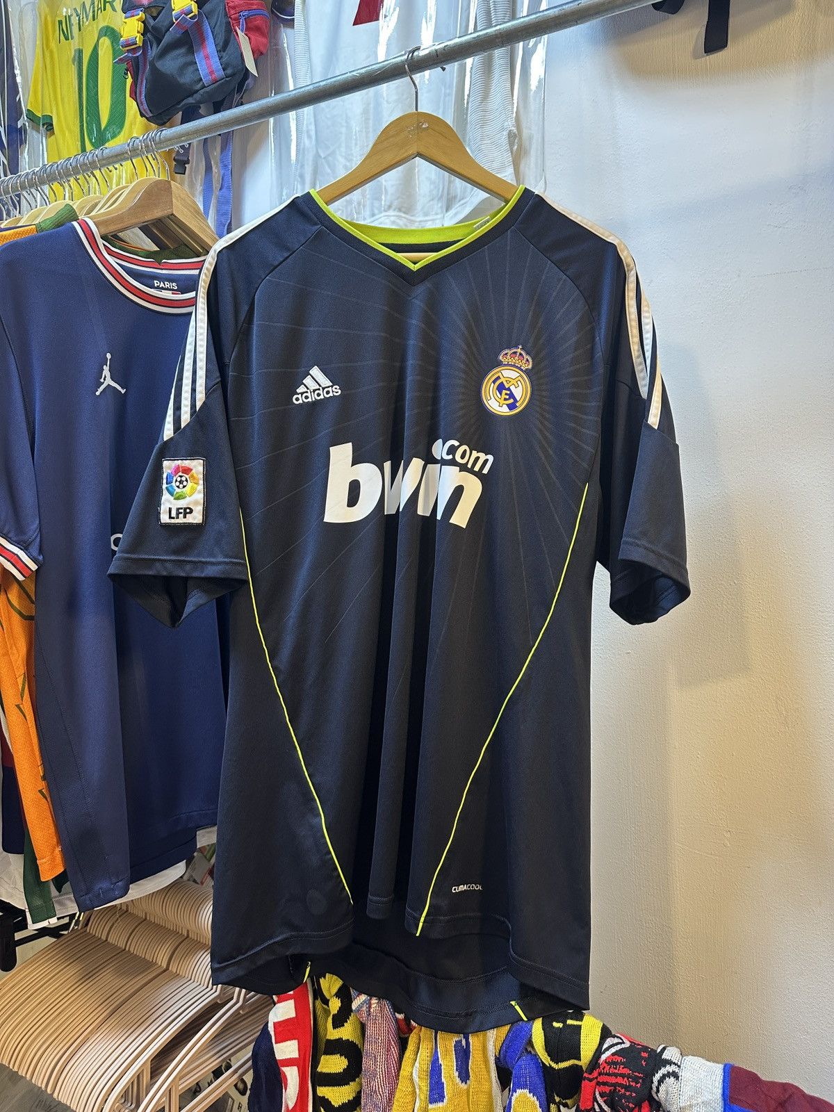 Adidas 2010-2011 Real Madrid Away Kit CR7 Size US XL / EU 56 / 4 - 2 Thumbnail