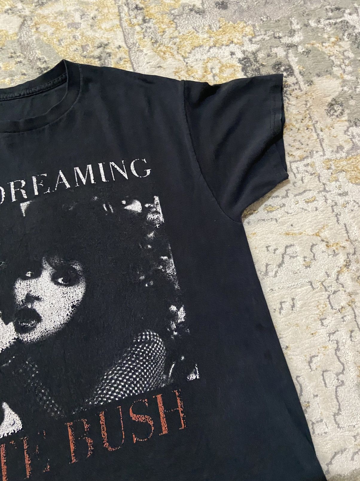 Vintage THE DREAMING KATE BUSH VINTAGE ART TEE Size US L / EU 52-54 / 3 - 3 Thumbnail