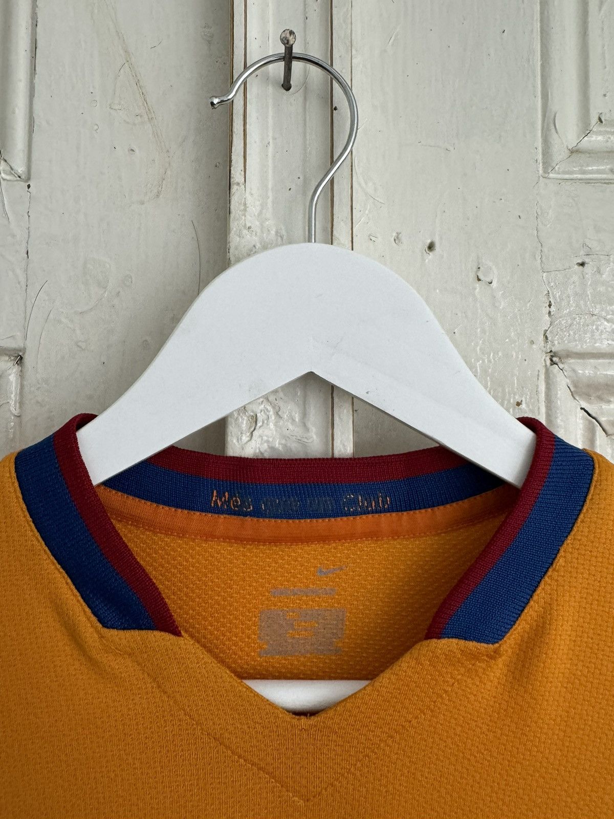 Nike × Vintage Nike Vintage Barcelona 19 Messi 2006 2007 Away Jersey Size US S / EU 44-46 / 1 - 9 Thumbnail