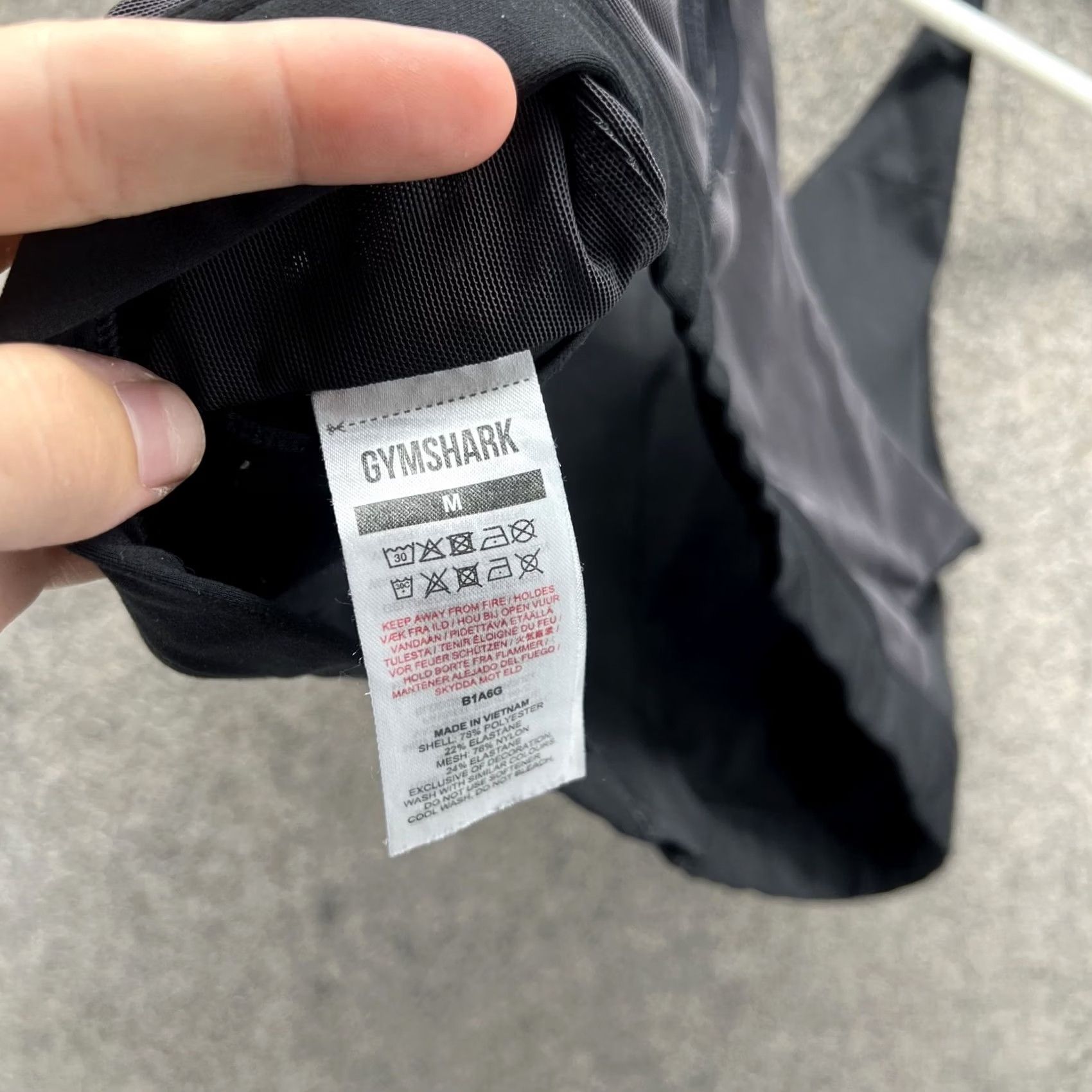 Gymshark Gymshark Sports Bra Womens Medium Black Zip Front Crossback Athletic Yoga Gym Size ONE SIZE - 3 Thumbnail
