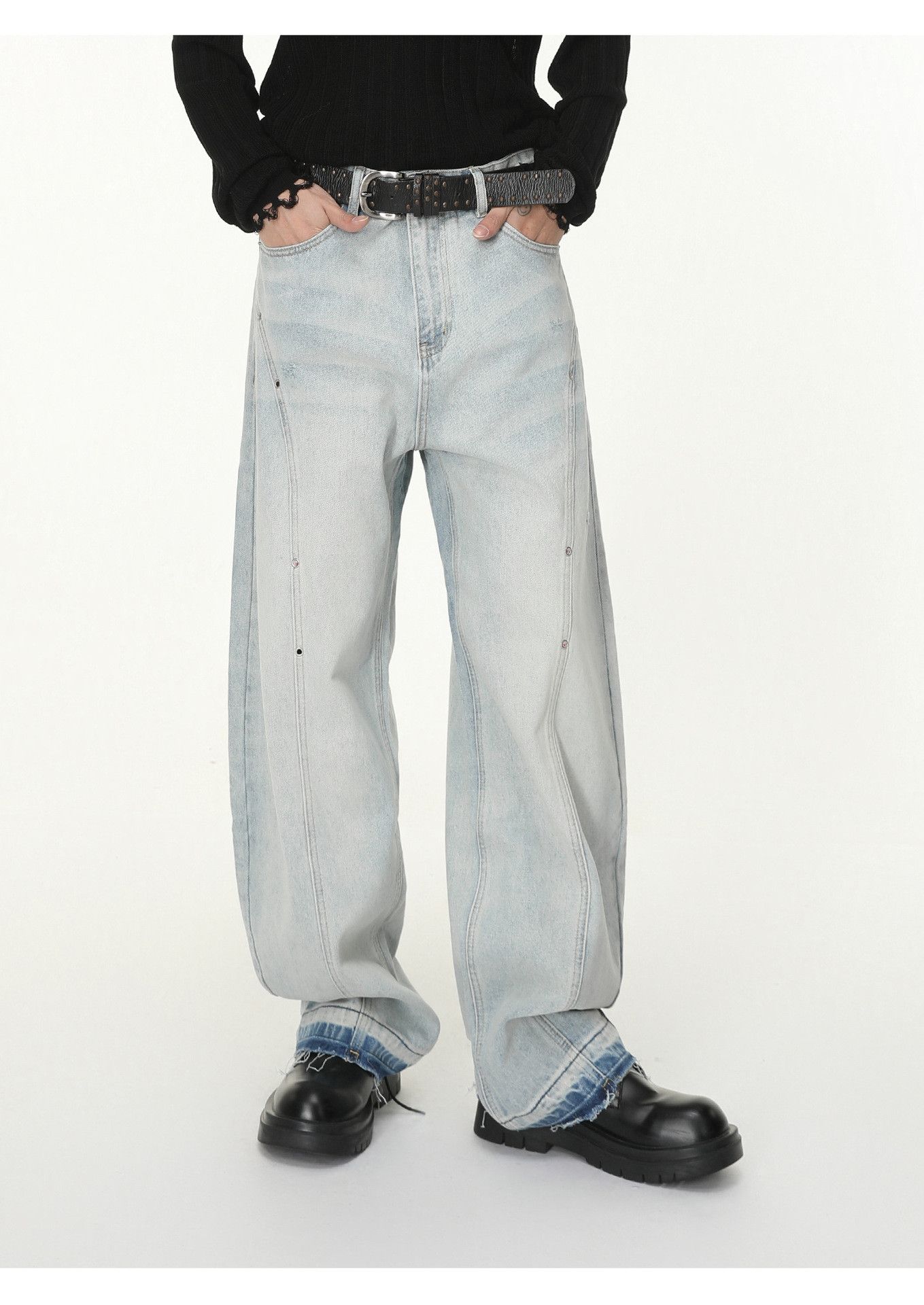 Japanese Brand Men's Japanese Retro Distressed Wide-Leg Curved Washed Jeans Size US 32 / EU 48 - 1 Thumbnail