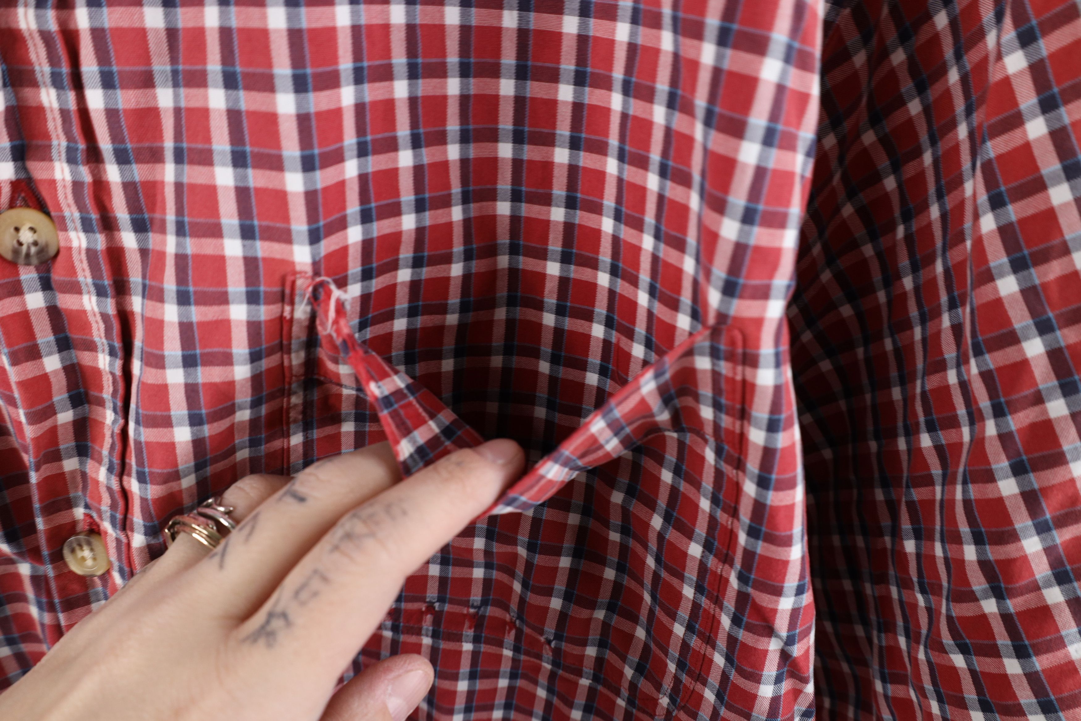 Carhartt × Vintage Vintage Carhartt Spell Out Short Sleeve Button Down Shirt Size US L / EU 52-54 / 3 - 6 Thumbnail
