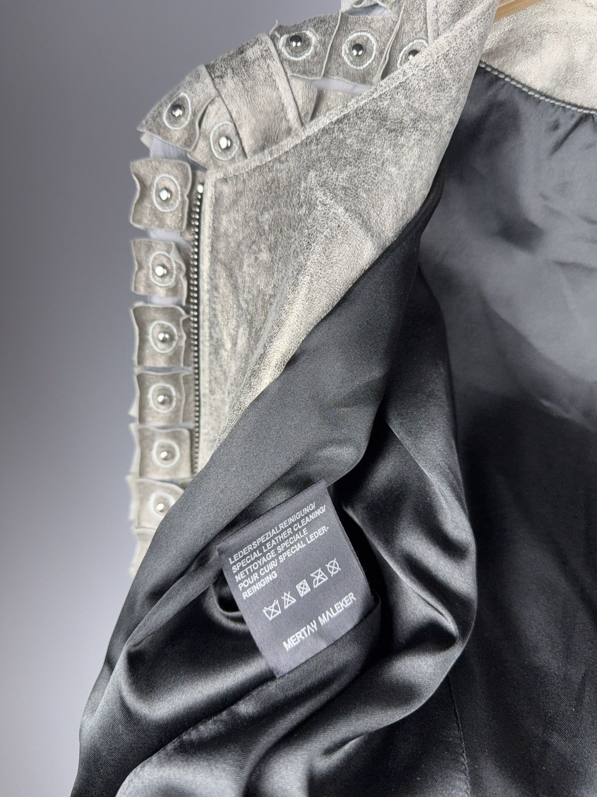 Japanese Brand 00s MANEBO Studded Leather Moto Jacket with Grommet Panels S Size S / US 4 / IT 40 - 10 Thumbnail