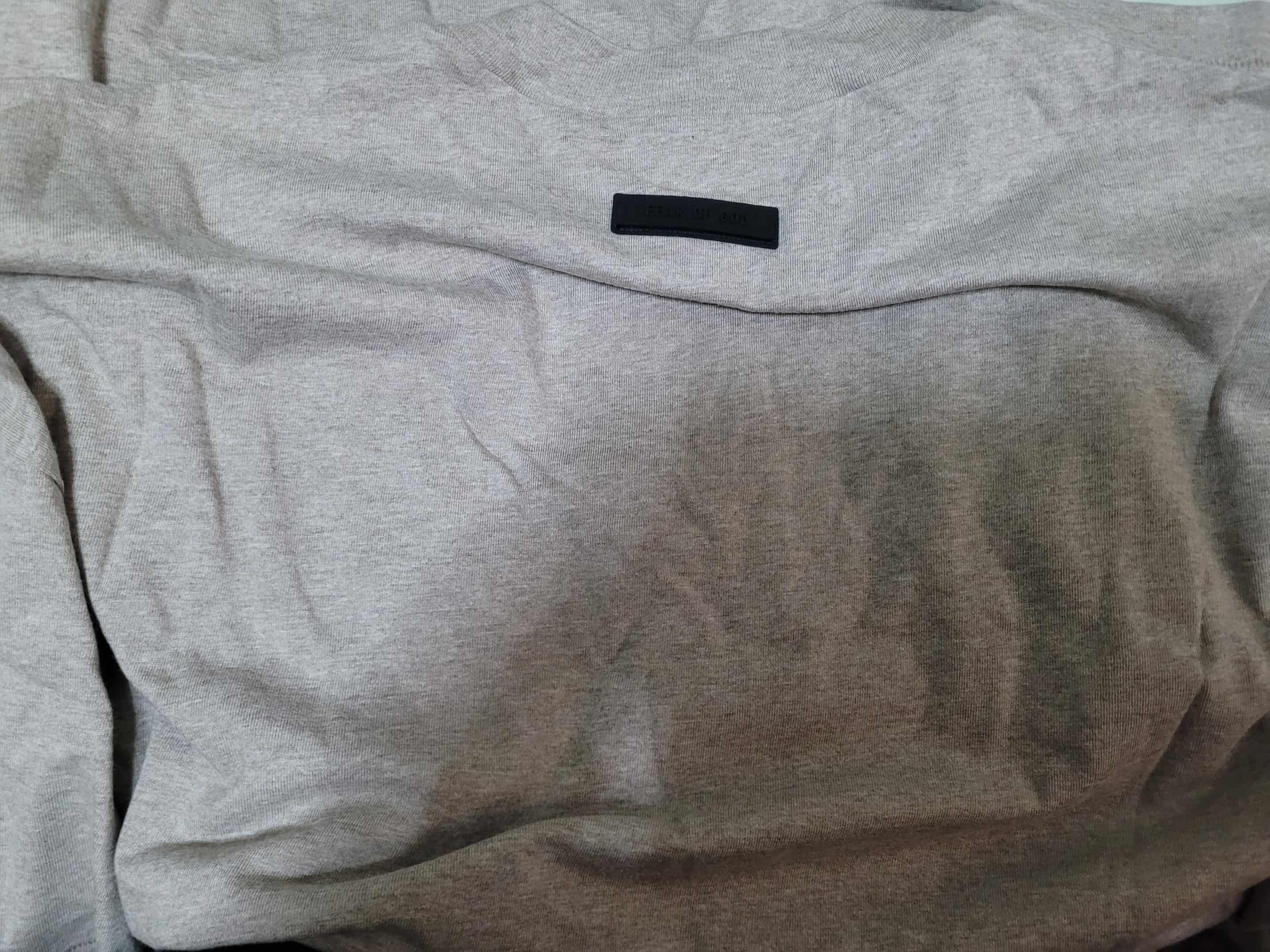 Fear of God sz M FOG Essentials small logo Core Heather Tee(FW 23) Size US M / EU 48-50 / 2 - 9 Thumbnail