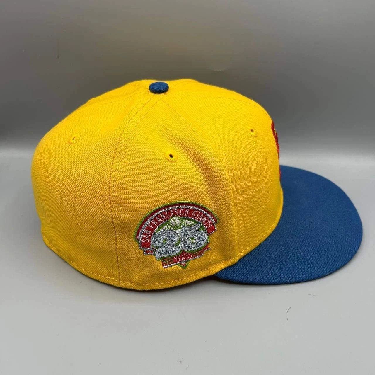New Era San Francisco Giants Hat Men 7 1/2 Yellow Blue MLB Fitted Size ONE SIZE - 7 Thumbnail
