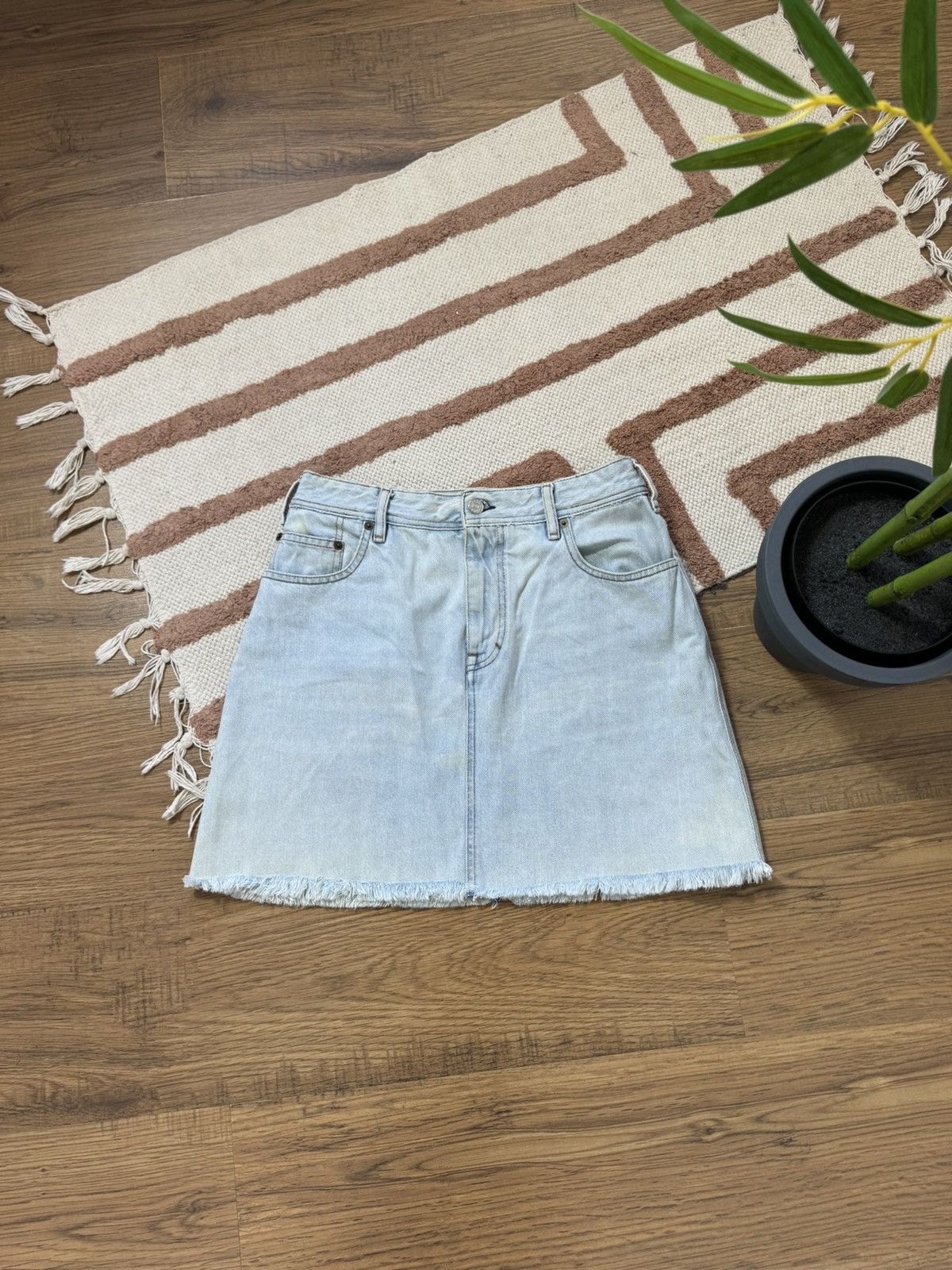 Acne Studios VINTAGE ACNE STUDIOS BLA KONST DENIM SKIRT Size 30" / US 8 / IT 44 - 1 Thumbnail