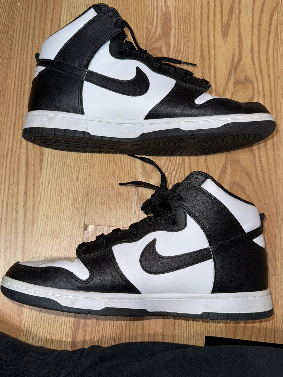 Nike Nike Dunk Hi Retro Black & White Size US 11 / EU 44 - 2 Thumbnail