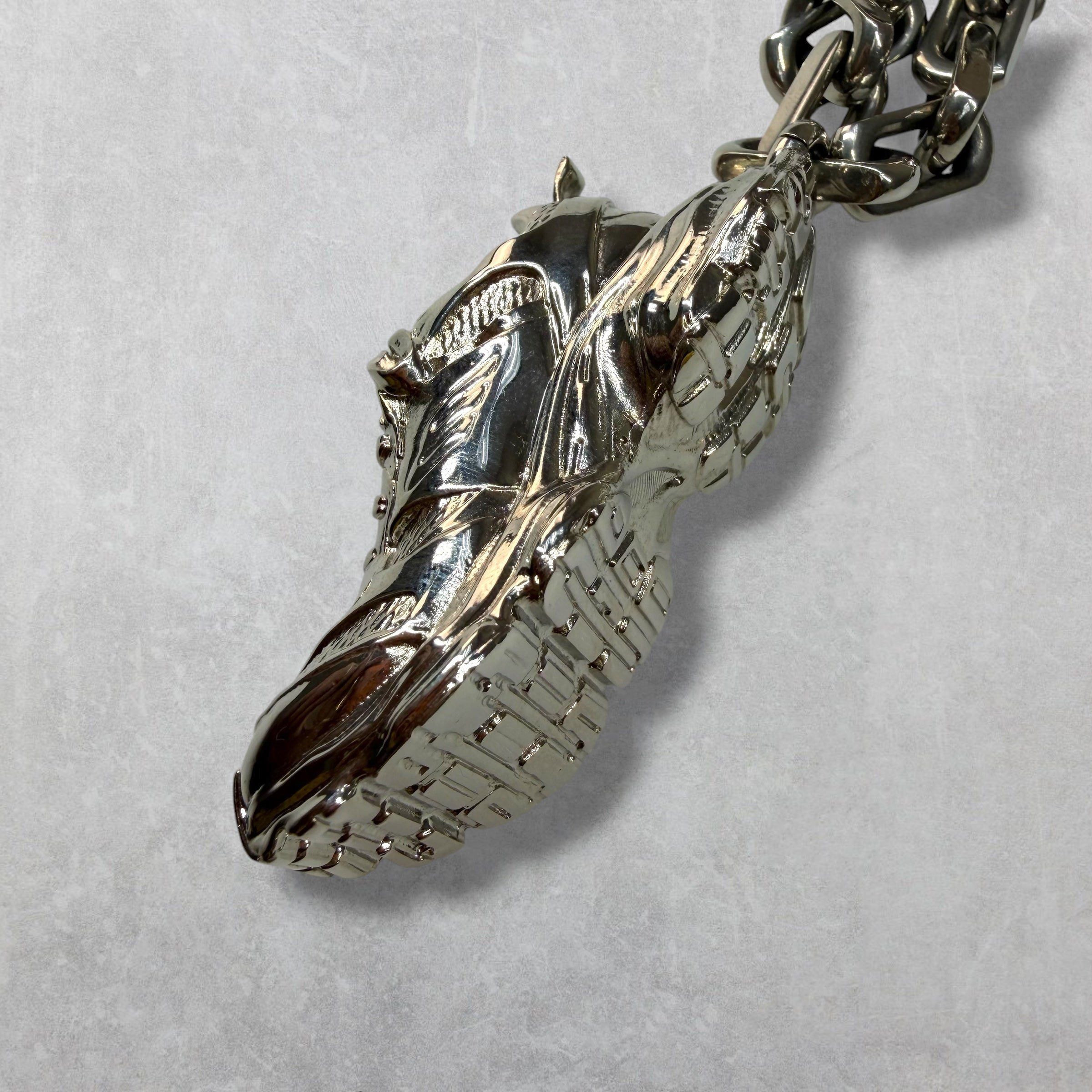 Balenciaga Balenciaga Cargo Sneaker Necklace Size ONE SIZE - 3 Thumbnail