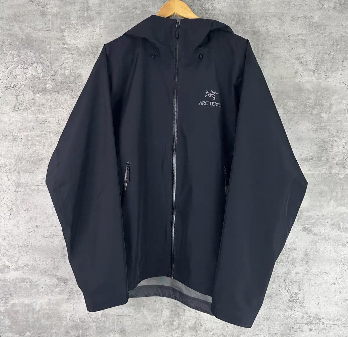 Arc'teryx Arc'teryx BETA LT JACKET Hard Shell Jacket J42 Size US XL / EU 56 / 4 - 1 Thumbnail