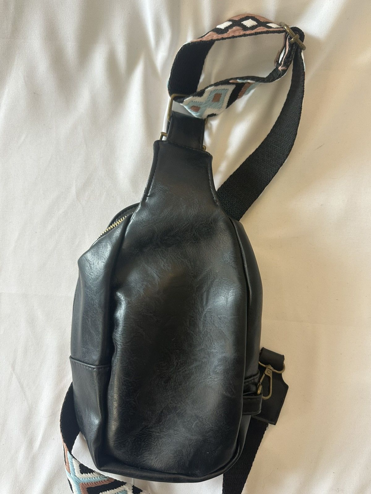 Other Black Sling Bag Vegan Leather Crossbody Bag Womens Knit Size ONE SIZE - 2 Thumbnail