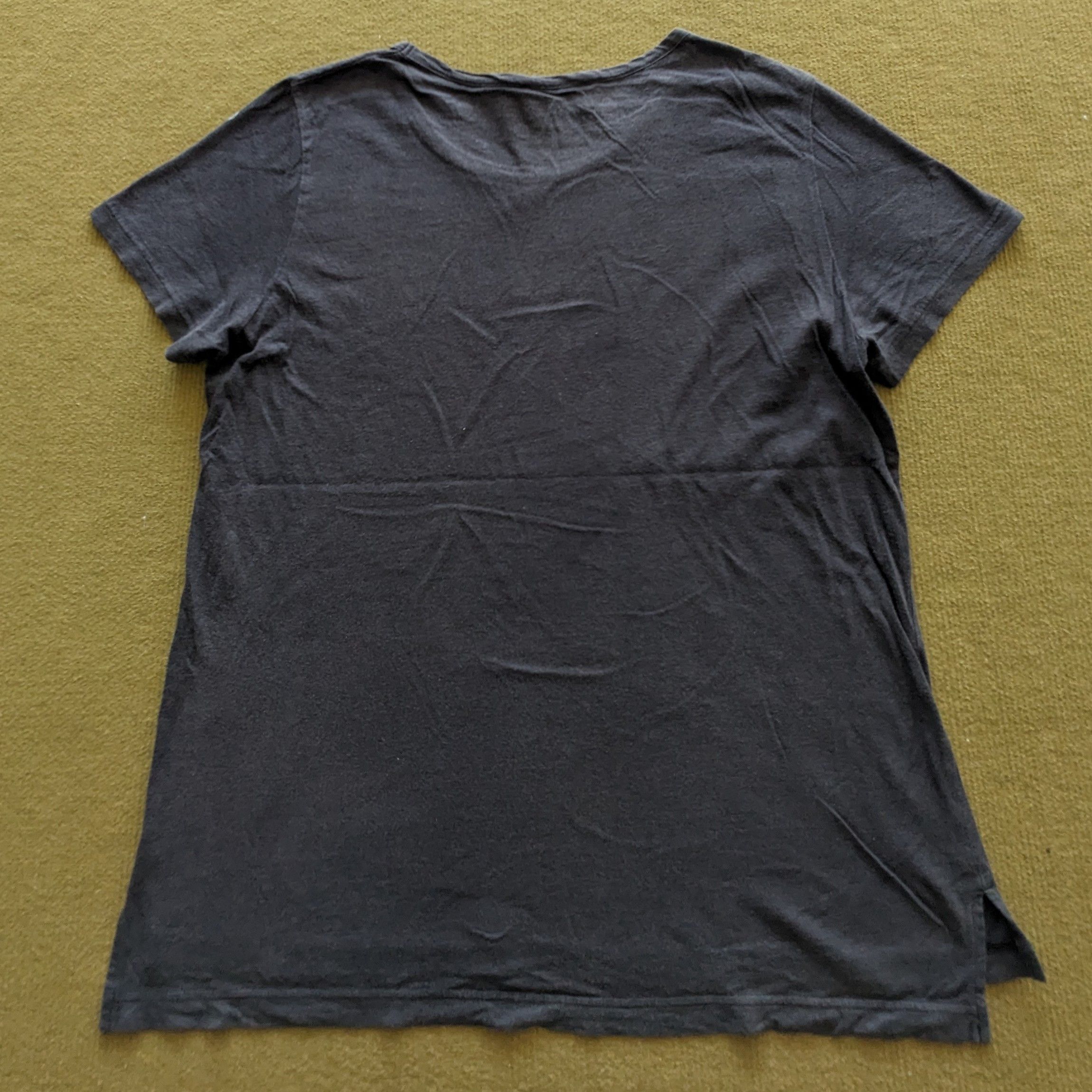 Vivienne Westwood Vintage Vivienne Westwood Fashion Designer Brand T-shirt Size US S / EU 44-46 / 1 - 3 Thumbnail