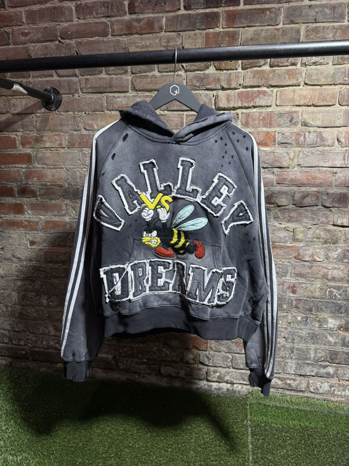 Vale Vale Forever Anthem Hoodie Black/White Sz. S Size US S / EU 44-46 / 1 - 1 Thumbnail